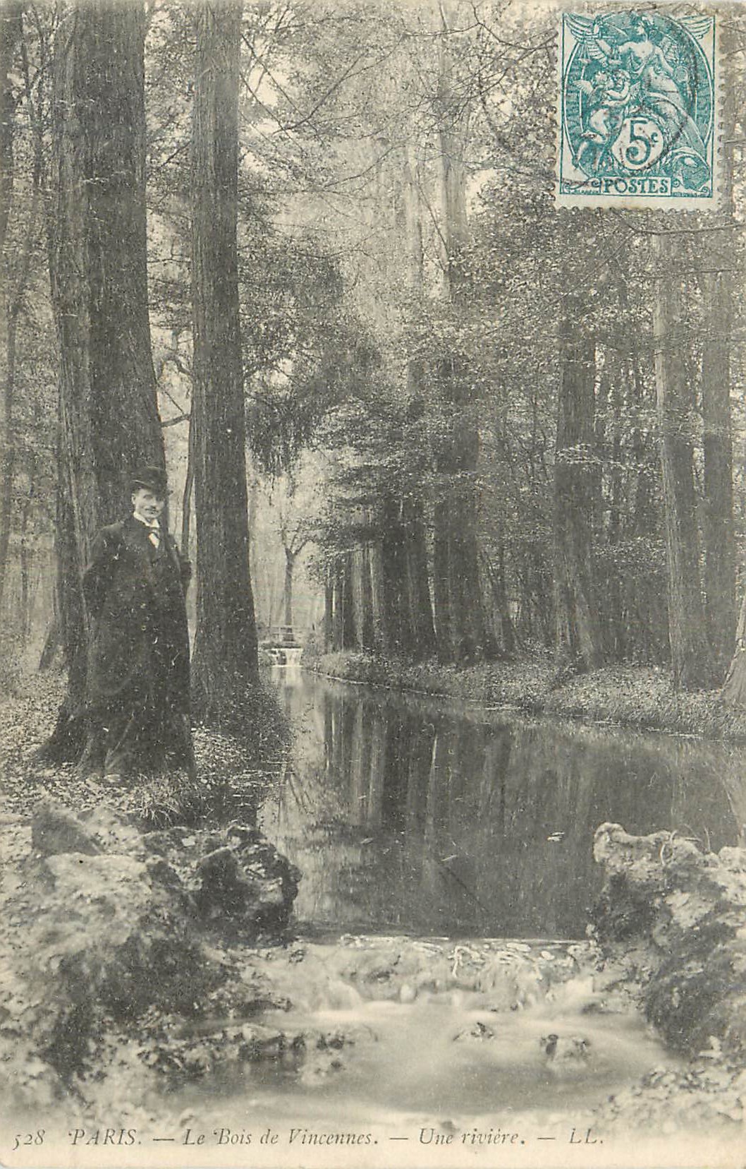 CPA Paris Le Bois de Vincennes Une Riviere