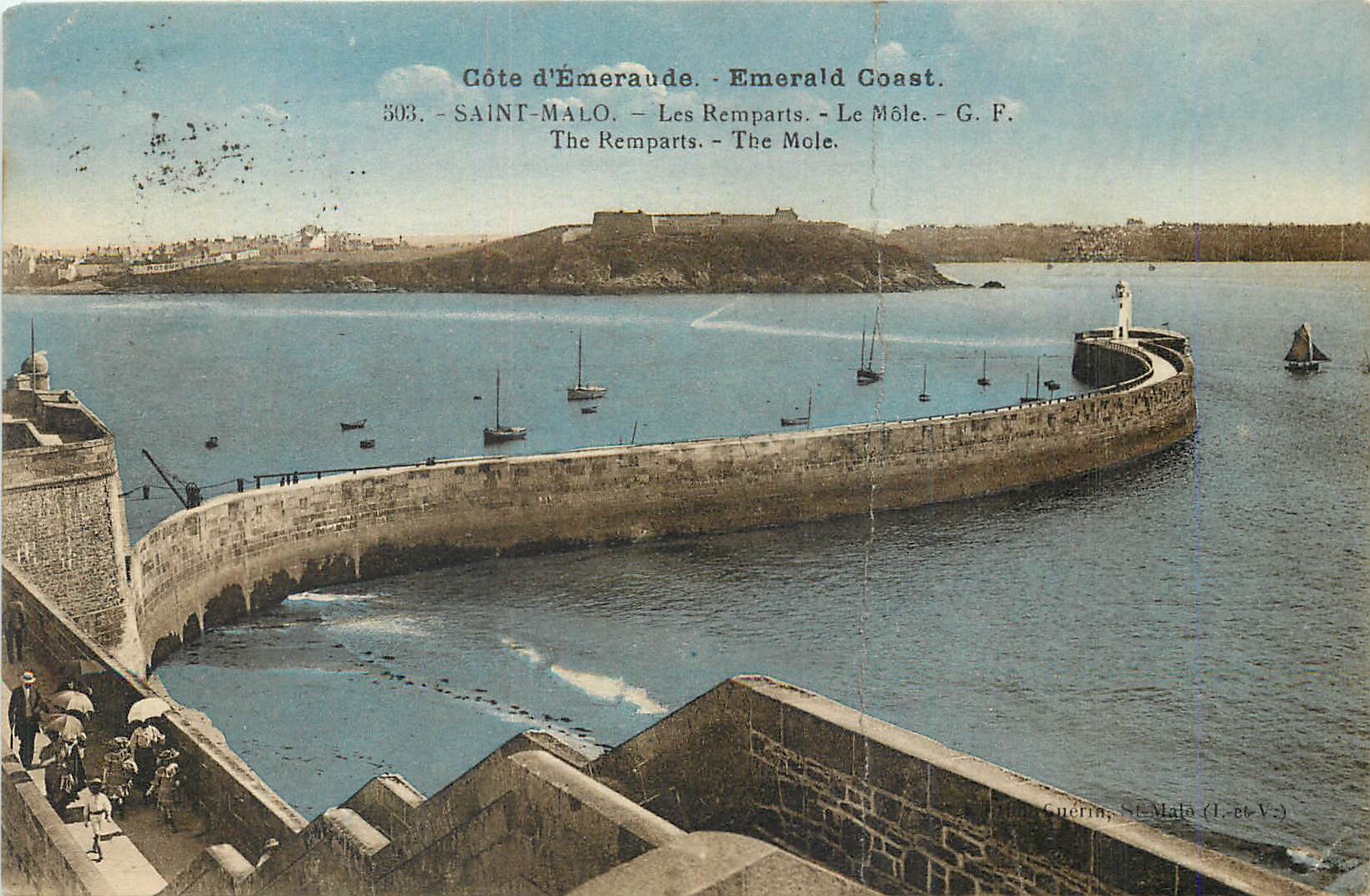CPA Saint Malo Cote d'Emeraude Les Remparts Le Mole