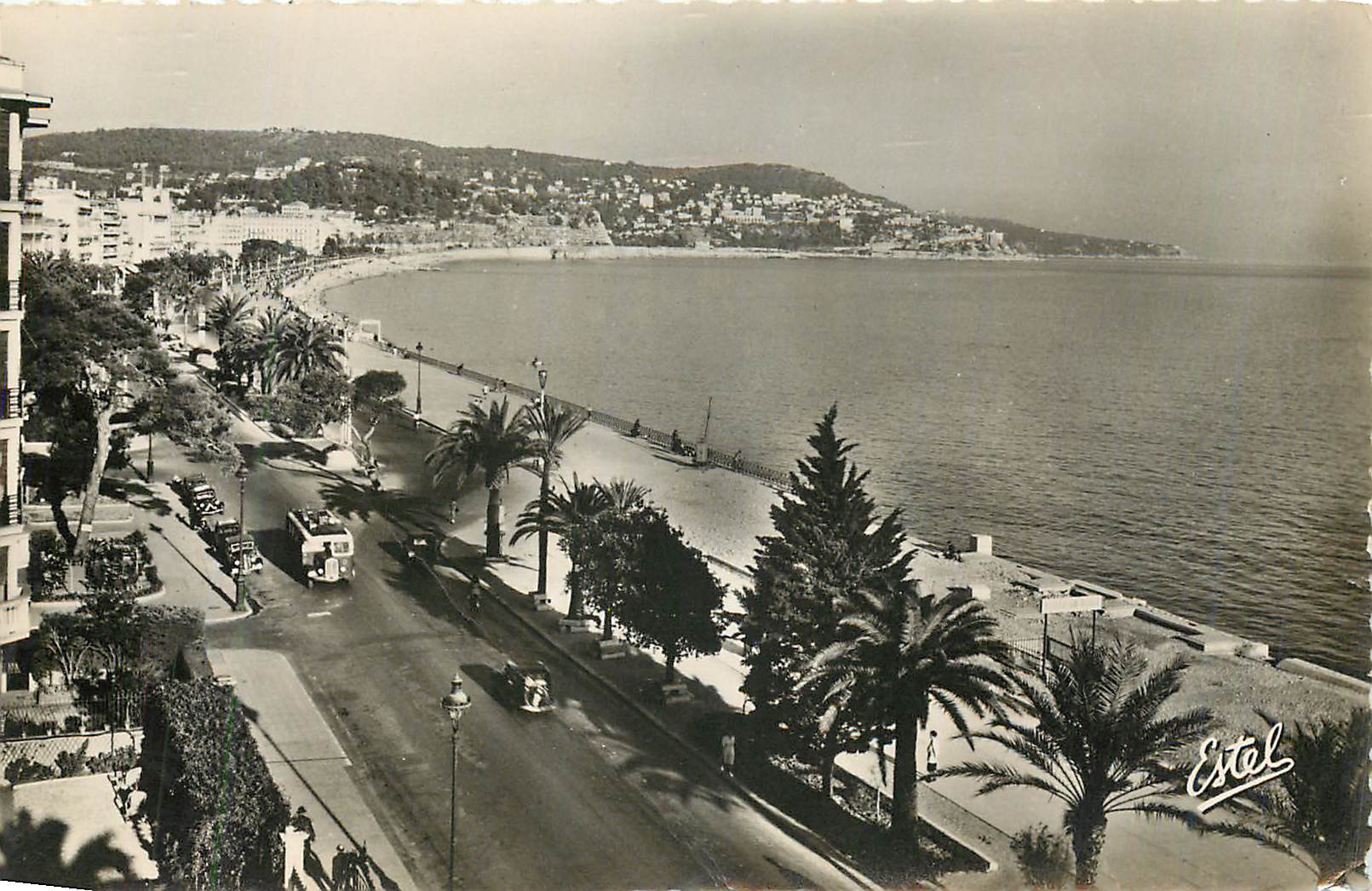 CPM Nice La Promenade des Anglais et la Pointe du Mont Boron