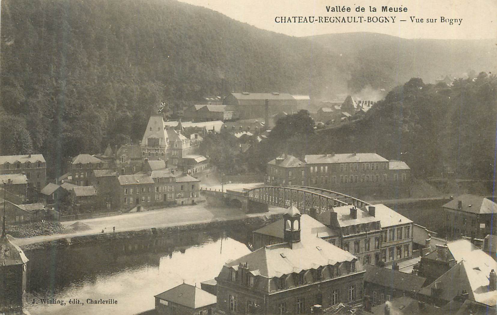 CPA Chateau Regnault Bogny Vallee de la Meuse Vue sur Bogny