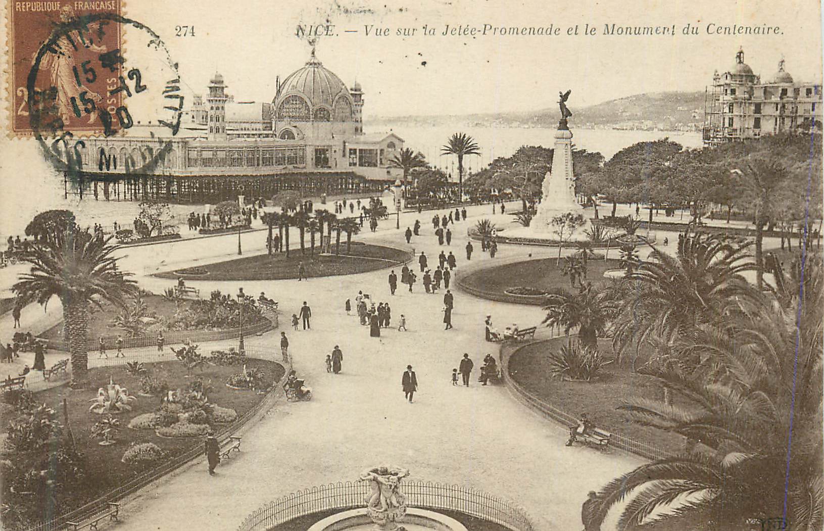 CPA Nice Vue Sur la Jetee Promenade et le Monument du Centenaire