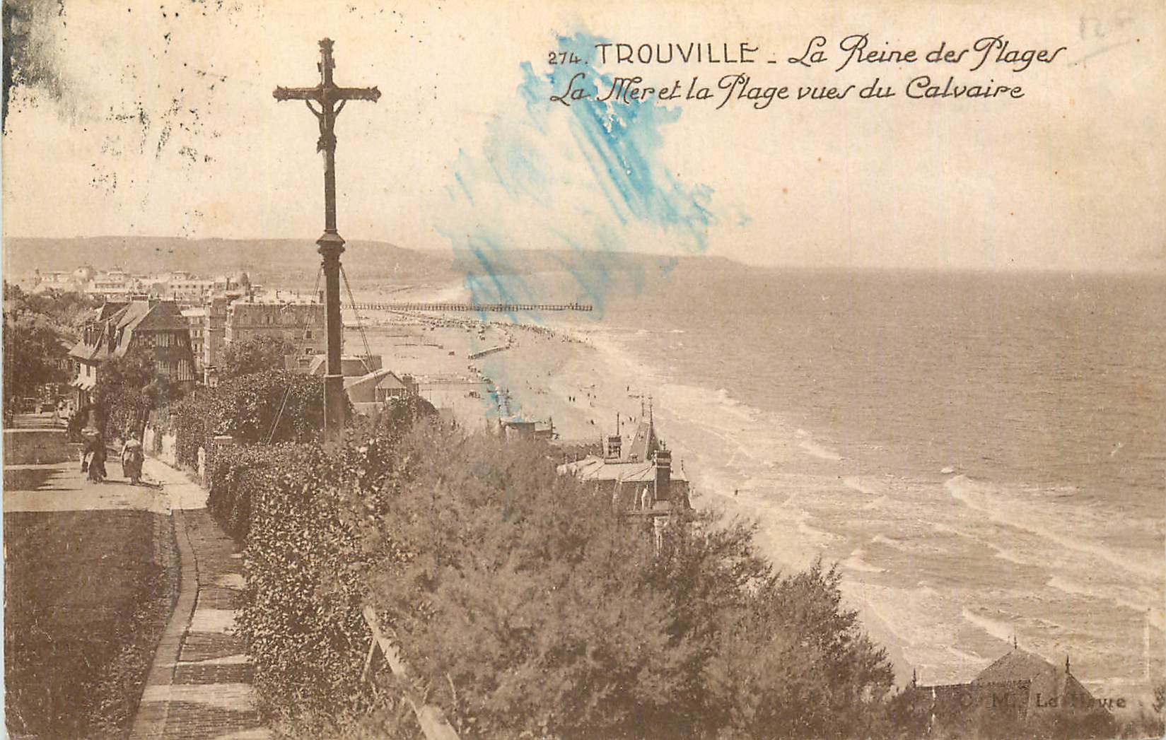 CPA Trouville La Reine des Plages La Mer et la Plage vues du Calvaire