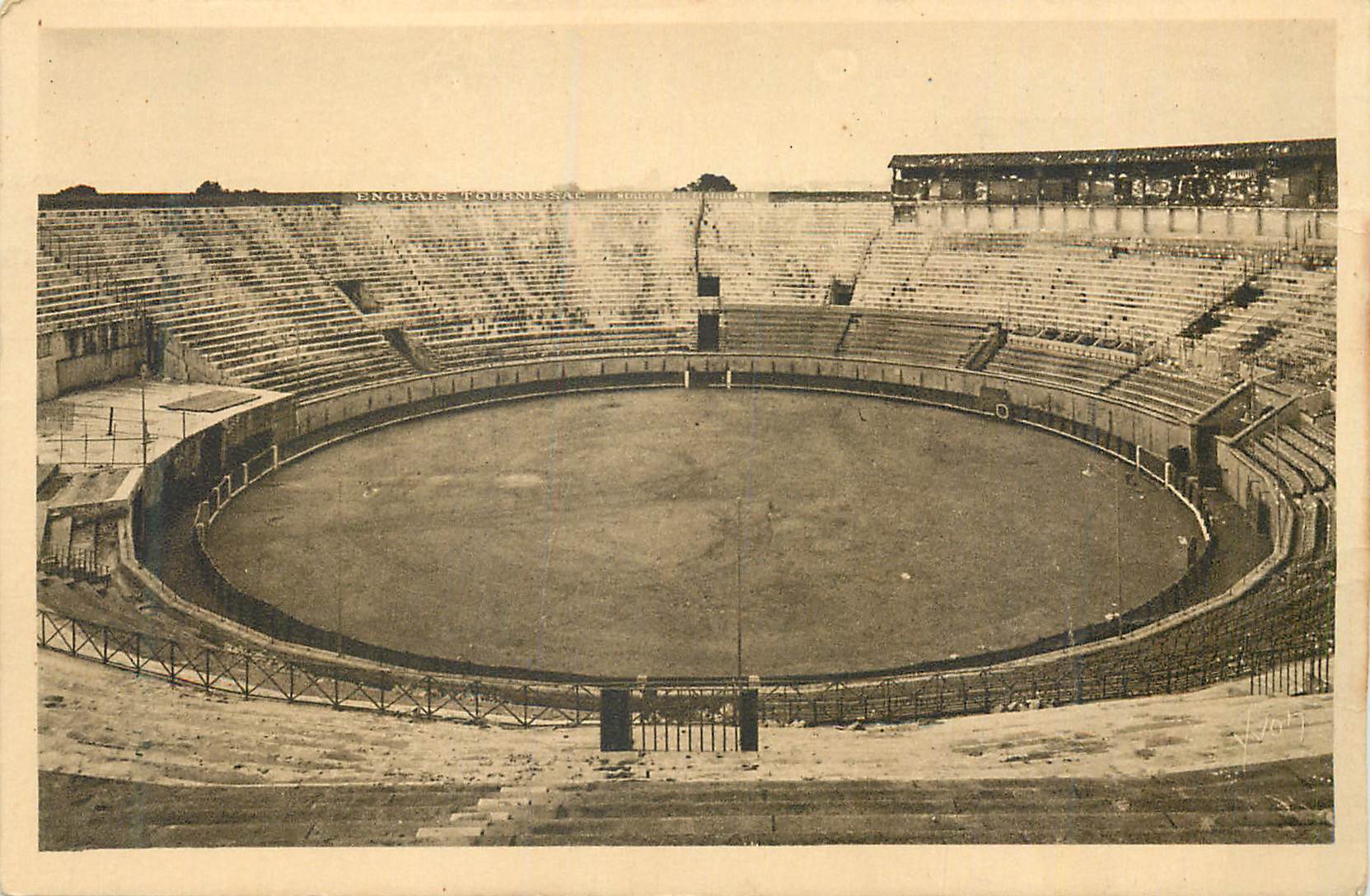 Engrais Tourneiac — Arène de Tourneiac — Éditeur non identifié, n° de série non lisible