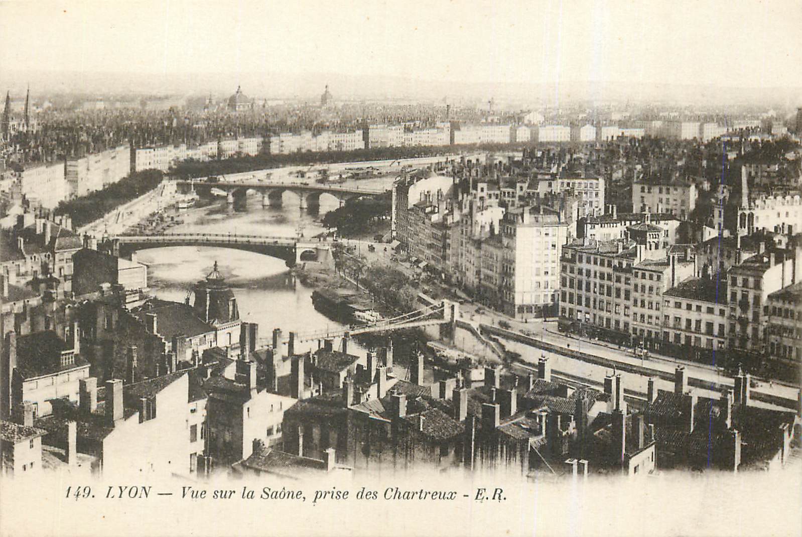CPA Lyon Vue sur la Saone prise des Chartreux