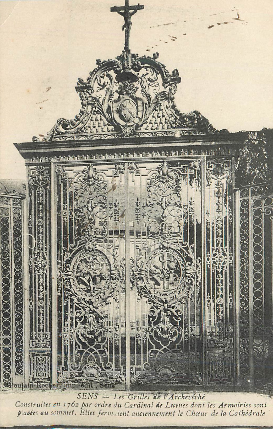 SENS — Die Tore des Erzbistums — Errichtet 1762 auf Befehl des Kardinals de Luynes
