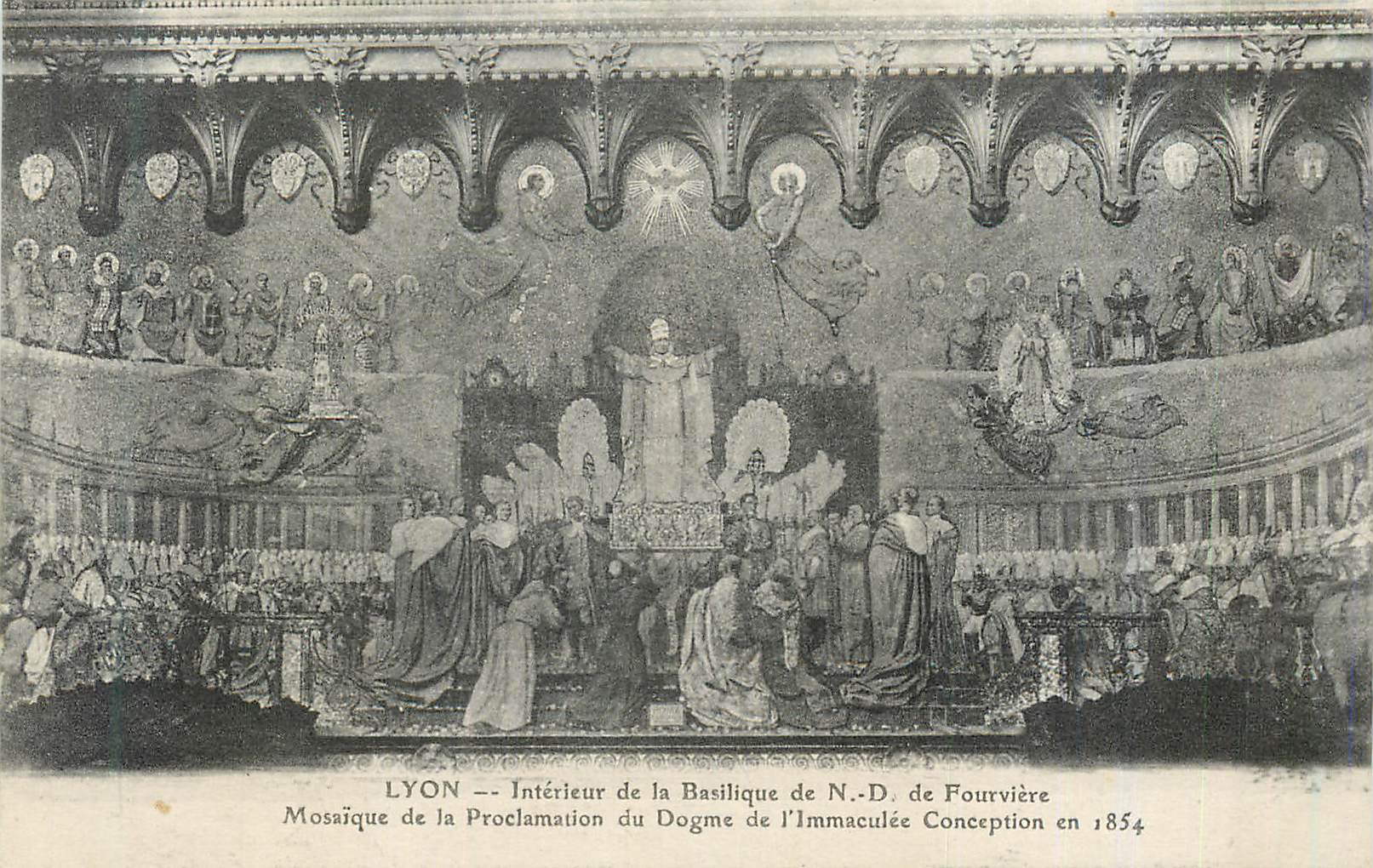 CPA Lyon Interieur de la Basilique de N D de Fourviere Mosaique de la Proclamation du Dogme de l'Immaculee Conception en