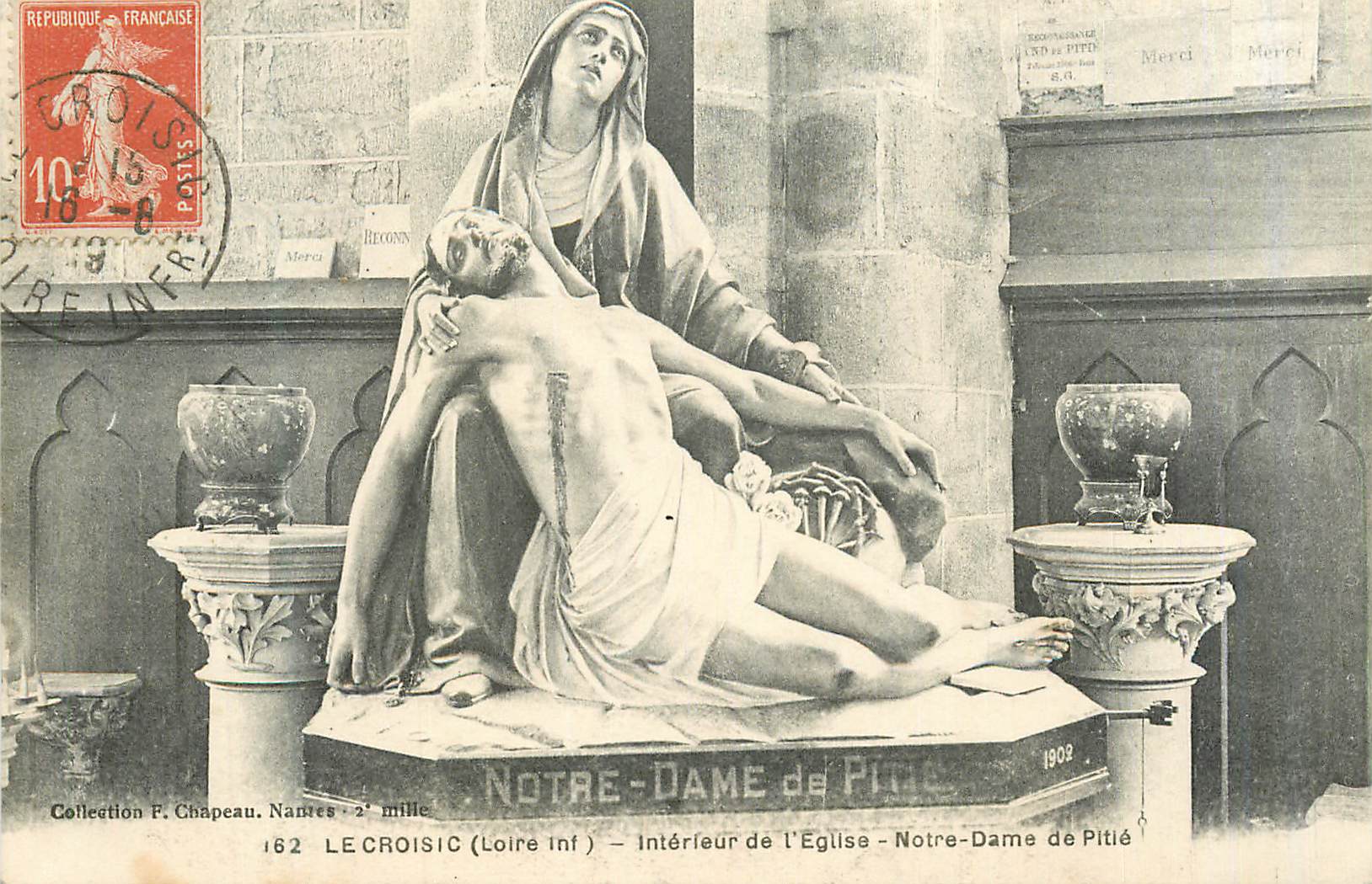 CPA Le Croisic (Loire Inf) Interieur de l'Eglise Notre Dame de Pitie