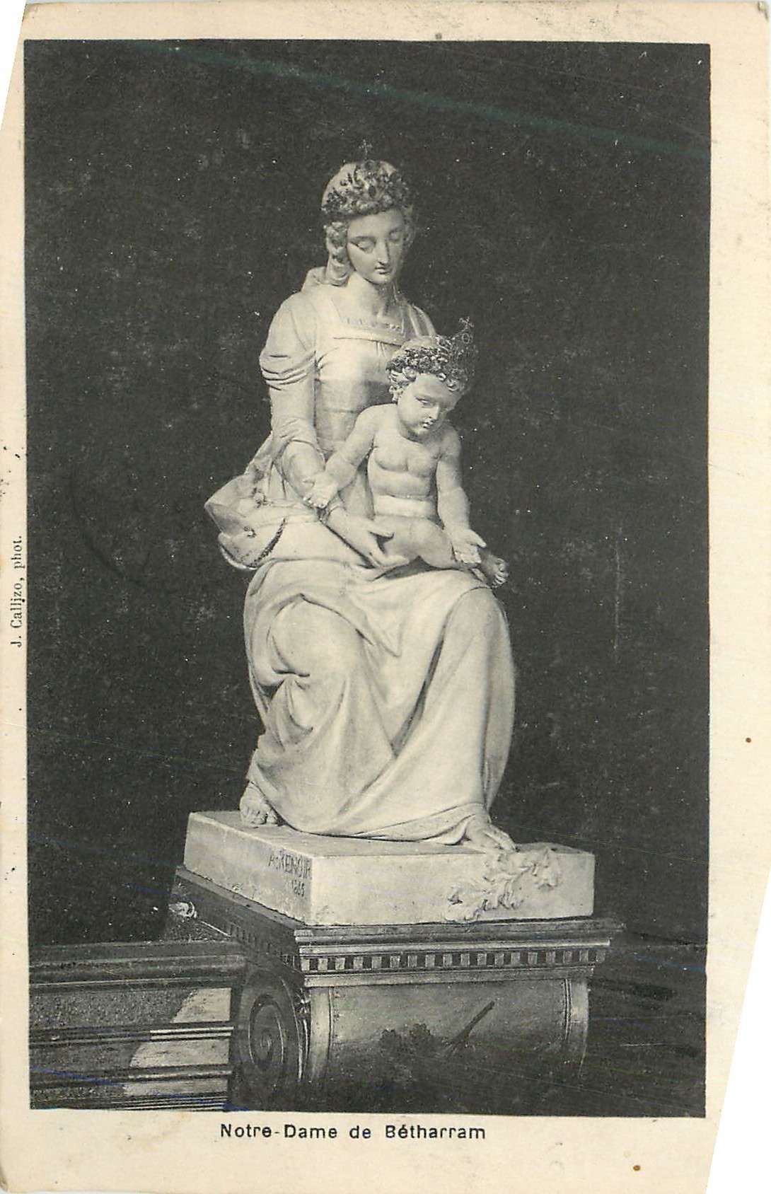 Notre-Dame de Bétharram — statue de la Vierge à l'Enfant — J. Calijzo, phot.