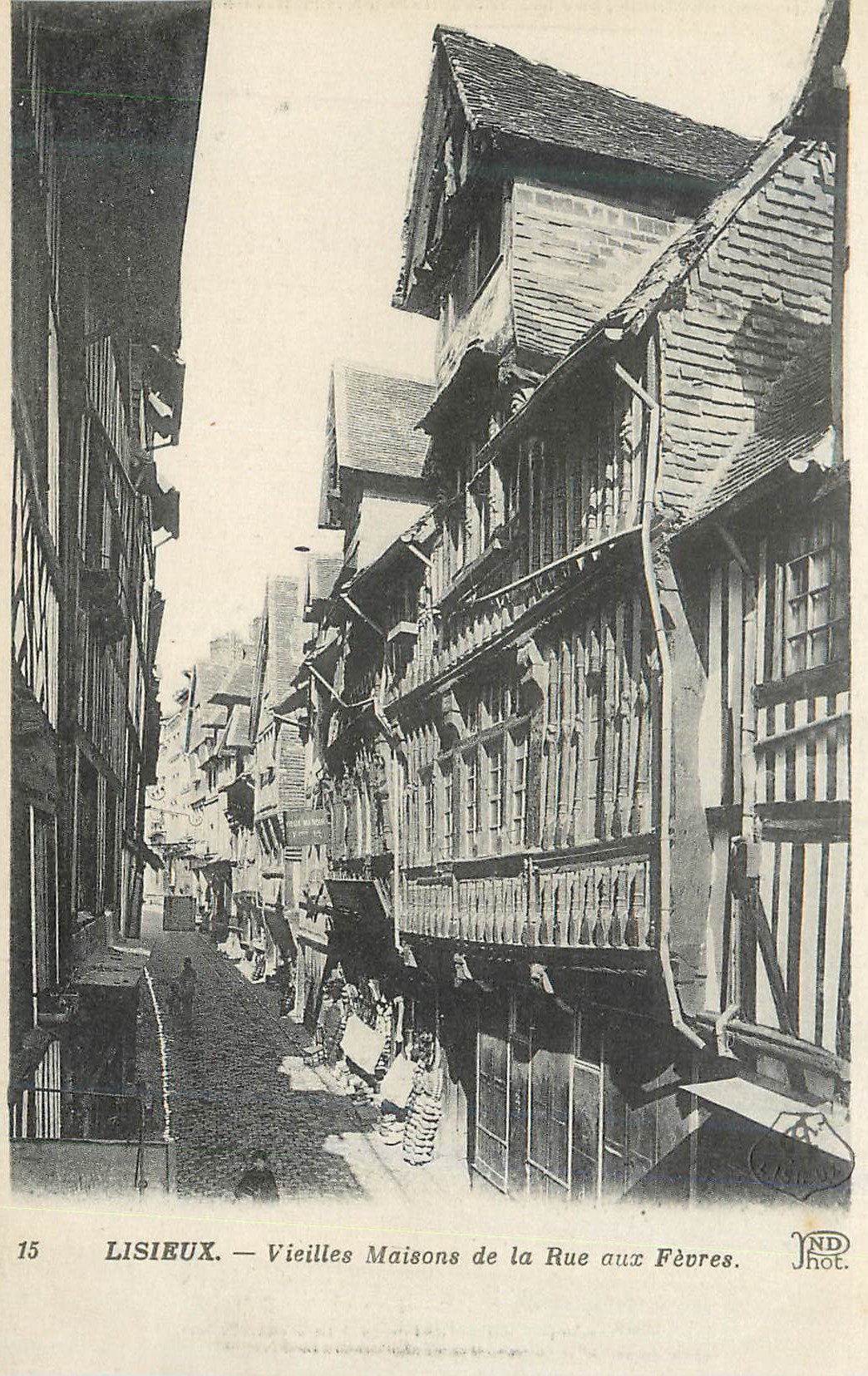 CPA Lisieux Vieilles Maisions de la Rue aux Fevres