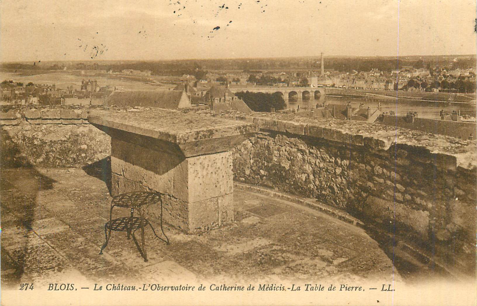 CPA Blois Le Chateau L'Observatoire de Catherine de Medicis La Table de Pierre