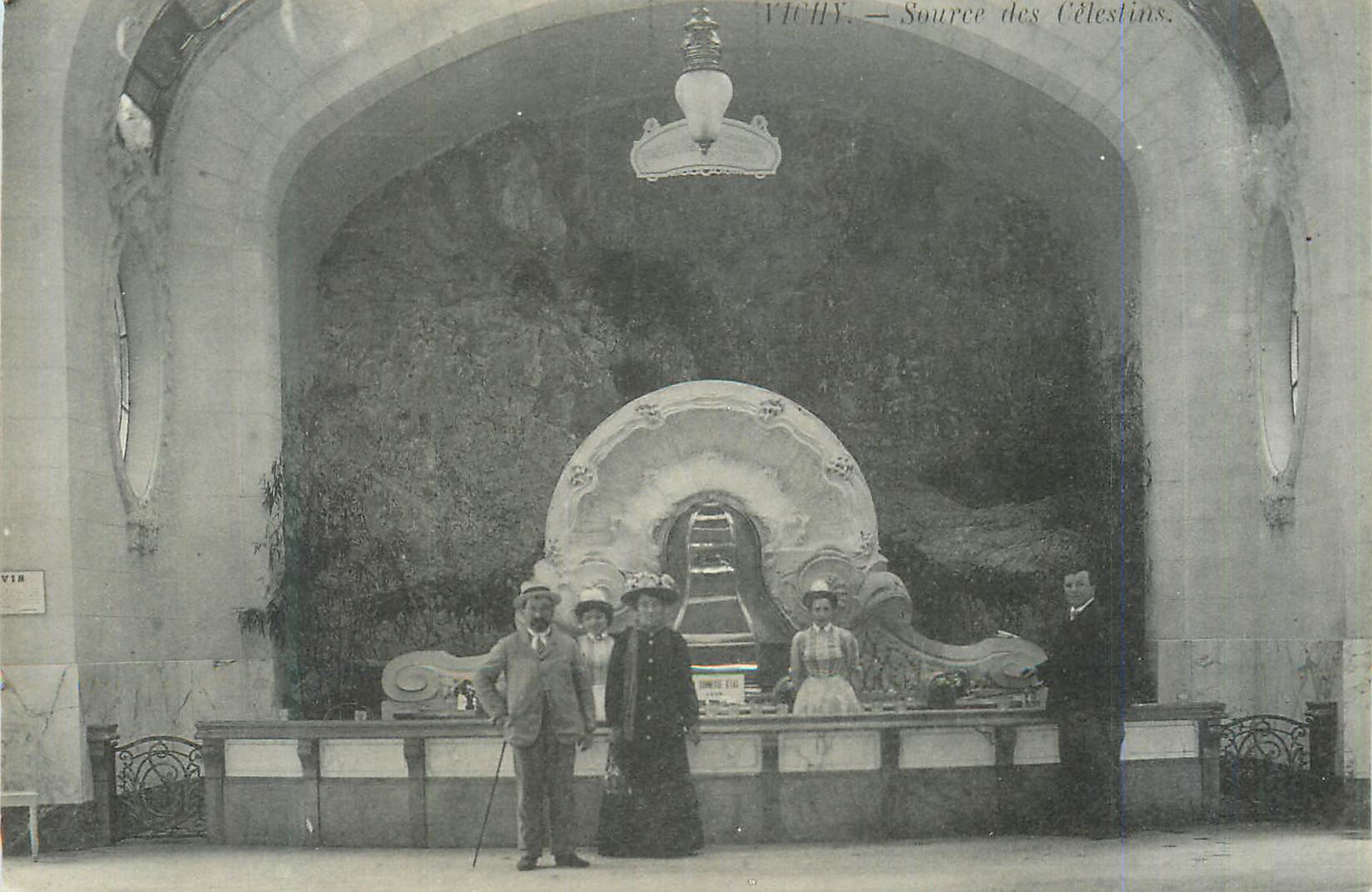 CPA Vichy Source de Celestins