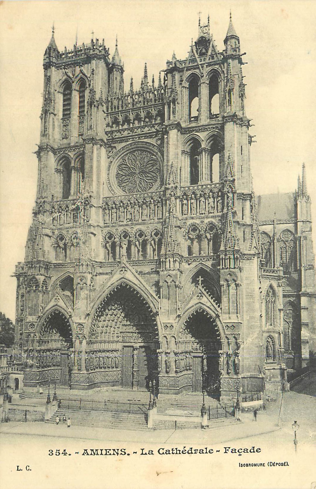 CPA Amiens La Cathedrale Facade