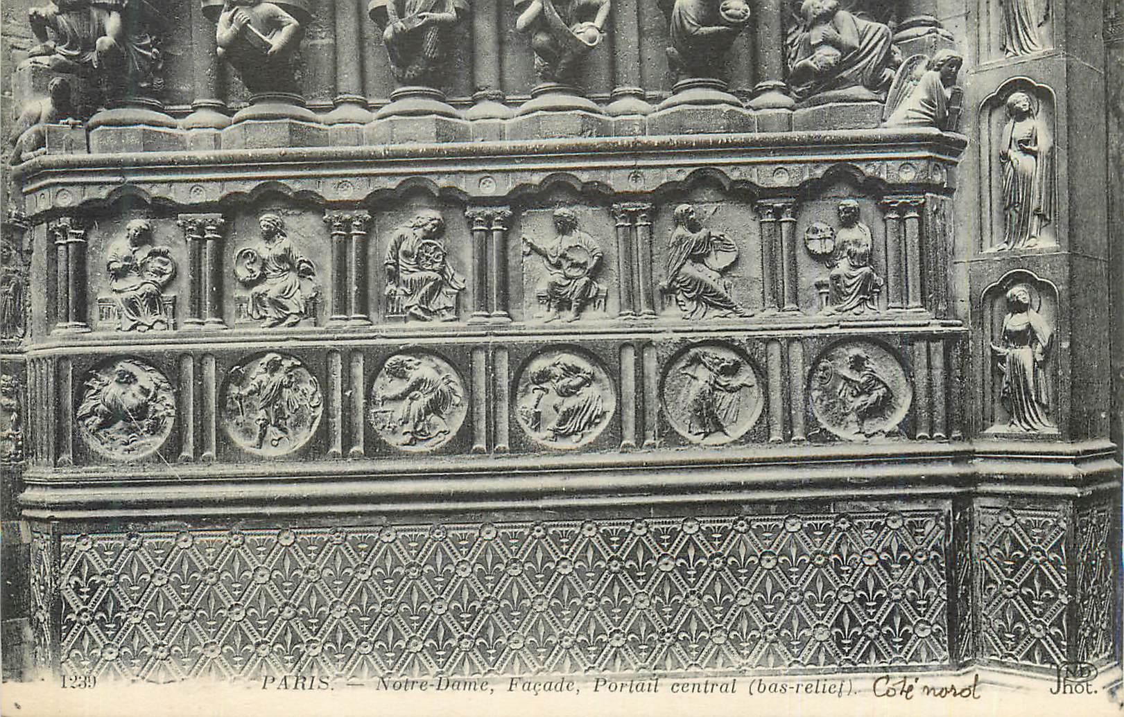 CPA Notre Dame Facade Portail Central (Bas Relief) Cote Nord
