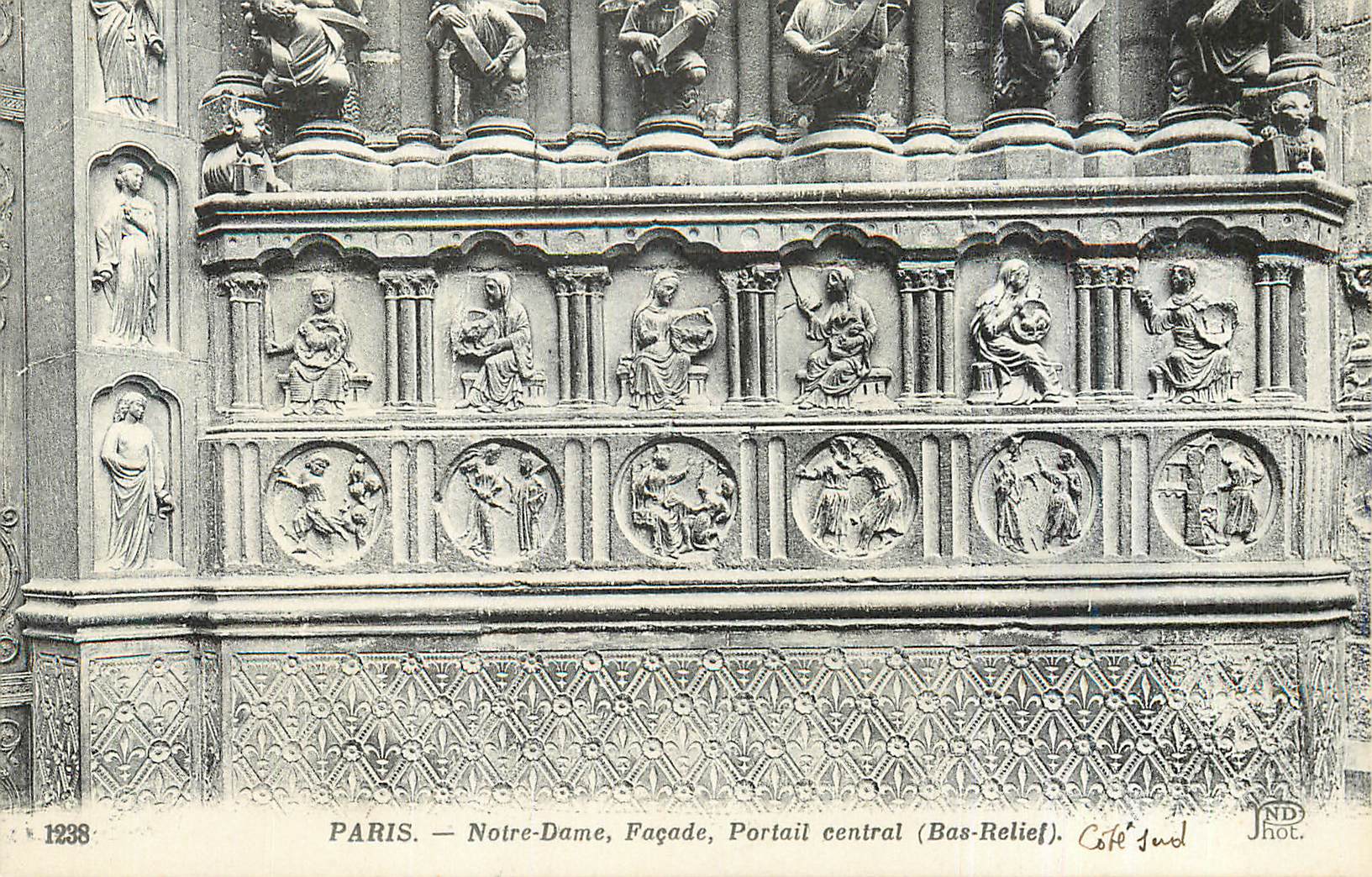 CPA Paris Notre Dame (Facade) Portail Central (Bas Relief) Cote Sud