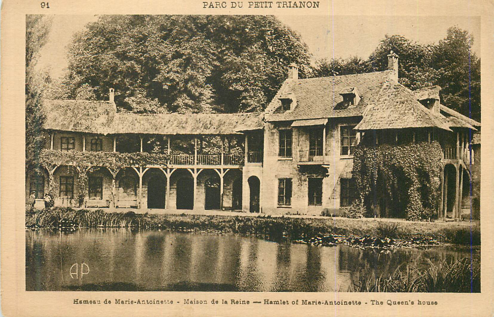CPA Parc du Petit Trianon Maison de la Reine