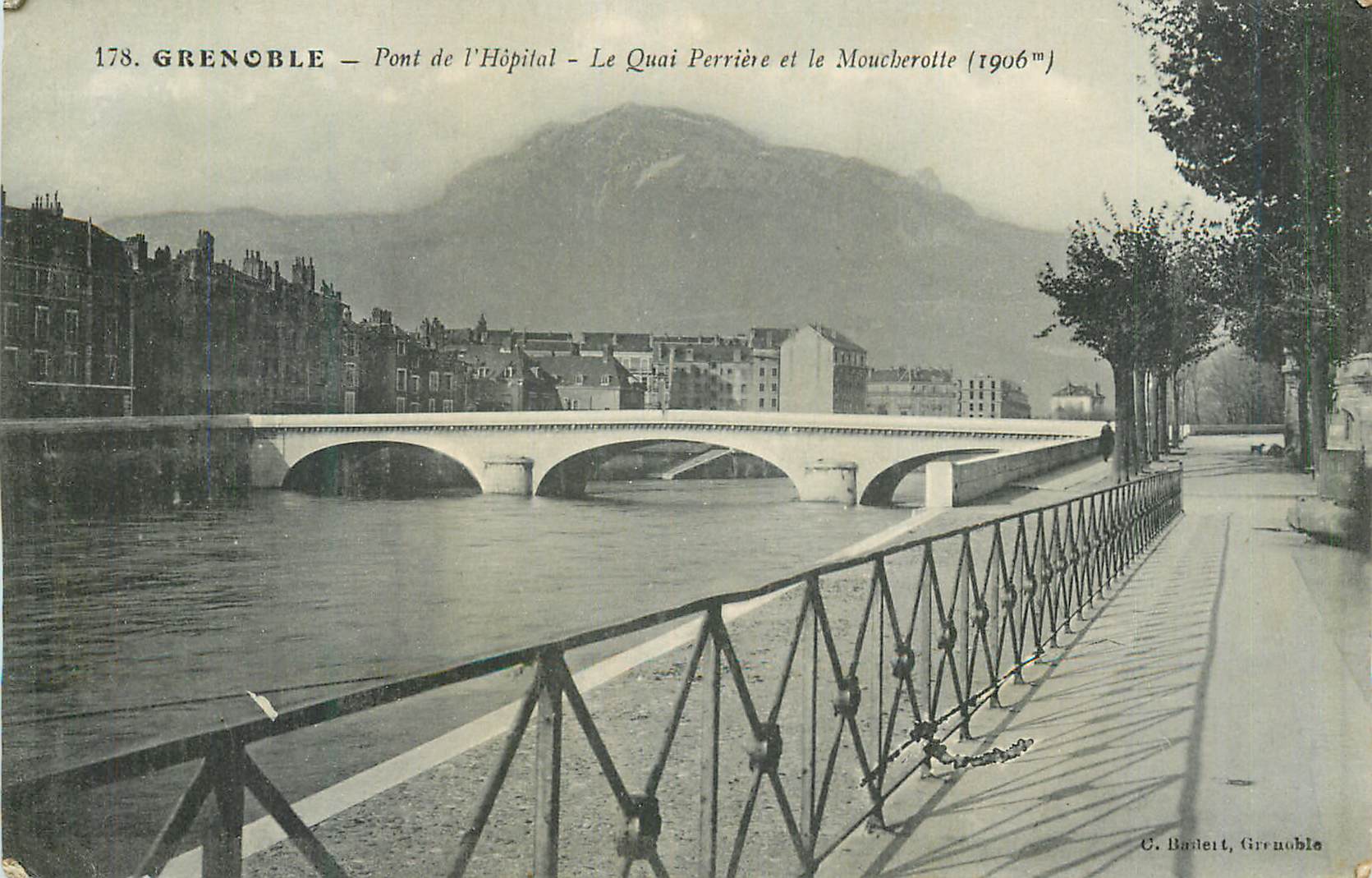 Grenoble — Pont de l'Hôpital — Le Quai Perrière et le Moucherot (1906)