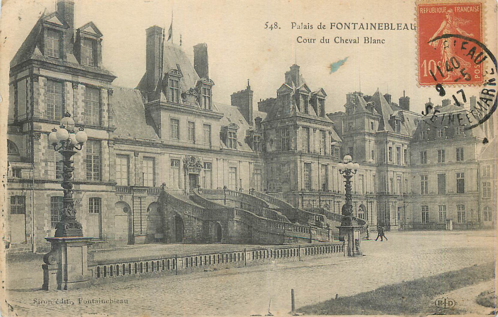 Schloss Fontainebleau — Cour du Cheval Blanc — Verlag Siron, Fontainebleau