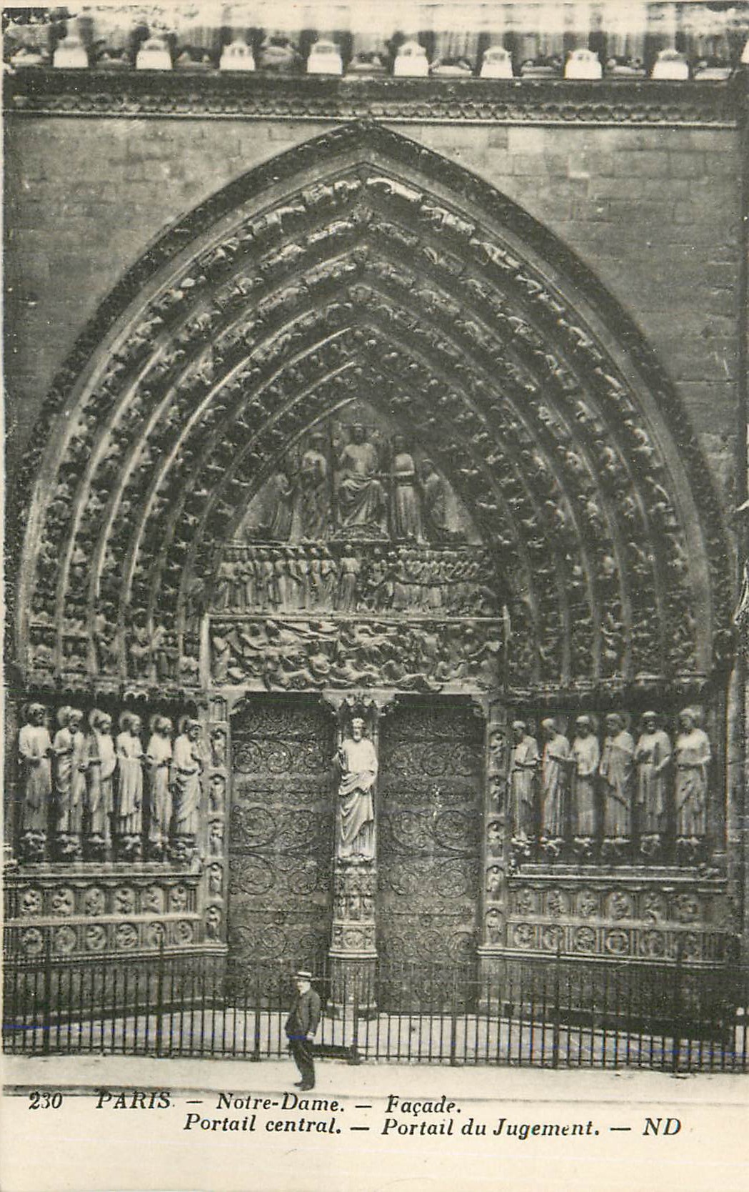 CPA Paris Notre Dame Facade Portail Central Portail du Jugement
