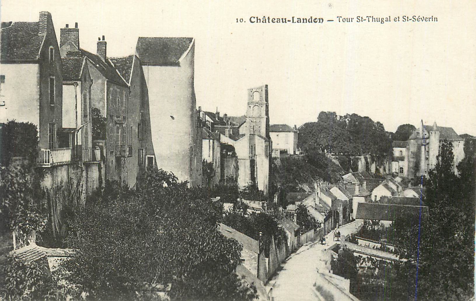 CPA Chateau Landon Tour St Thugal et St Severin