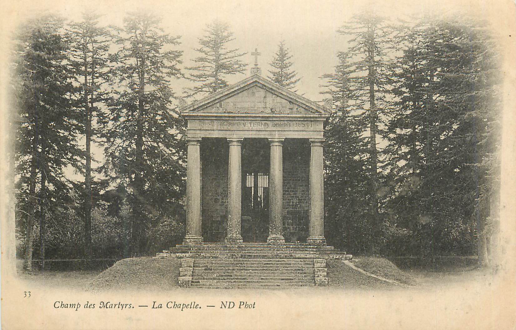 CPA Champ des Martyrs La Chapelle (carte 1900)
