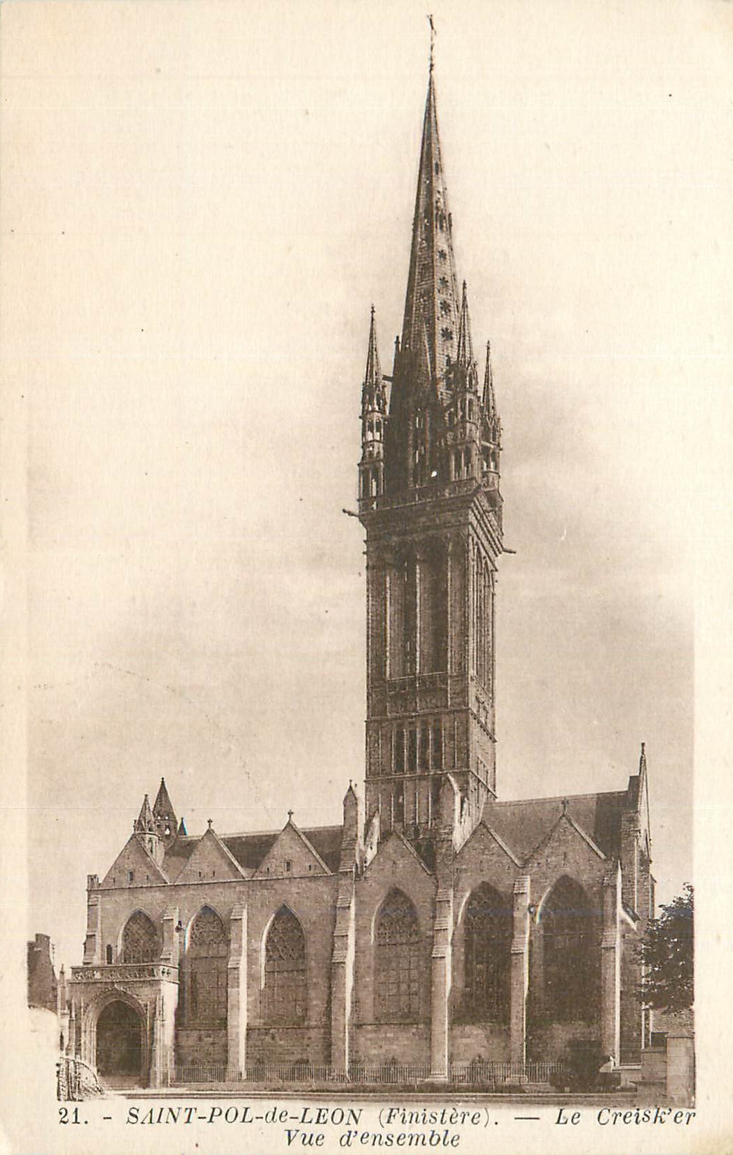 CPA Saint Pol de Leon (Finistere) Le Cresker Vue d'Ensemble