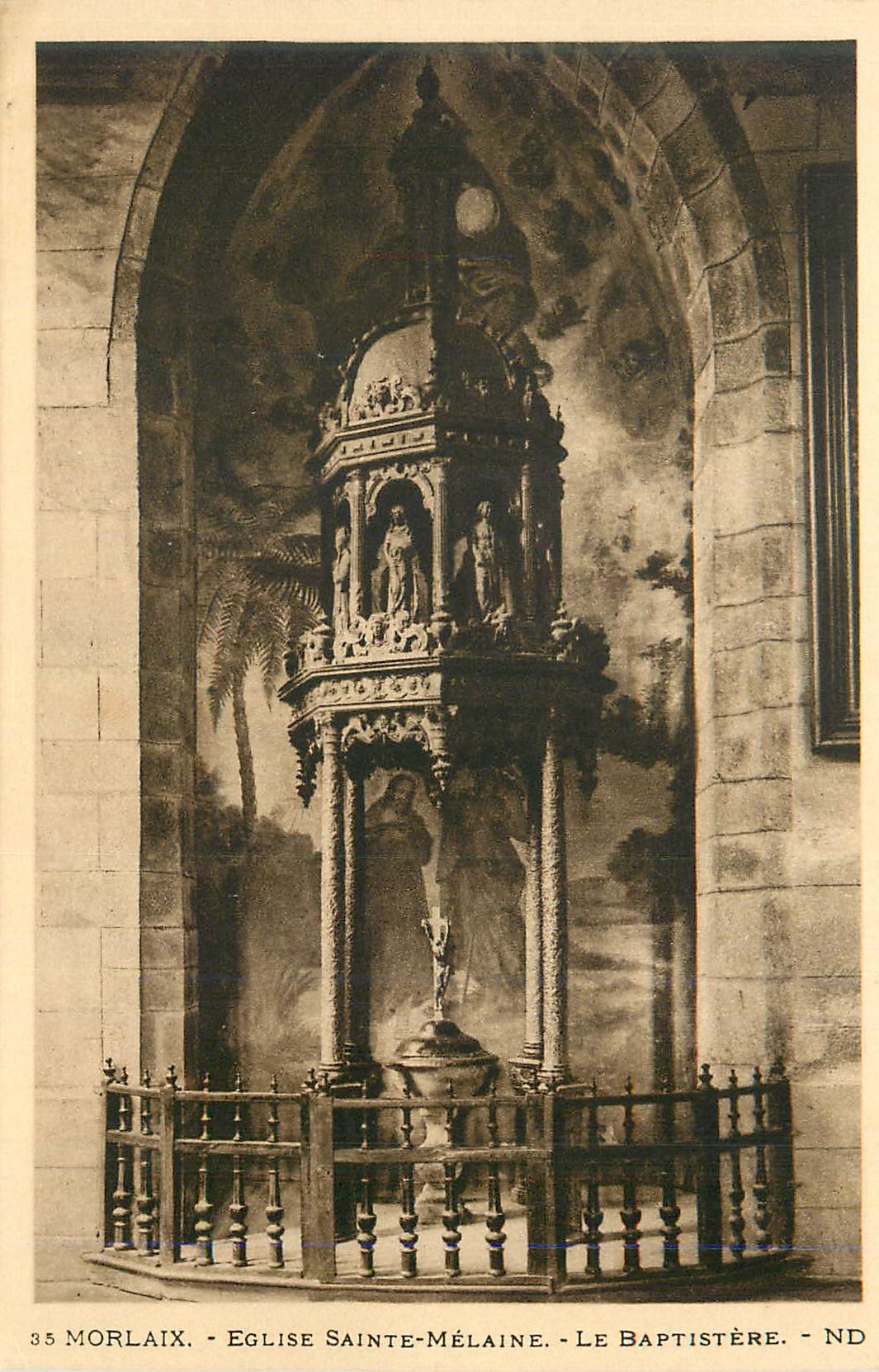 CPA Morlaix Eglise Sainte Melaine Le Baptistere