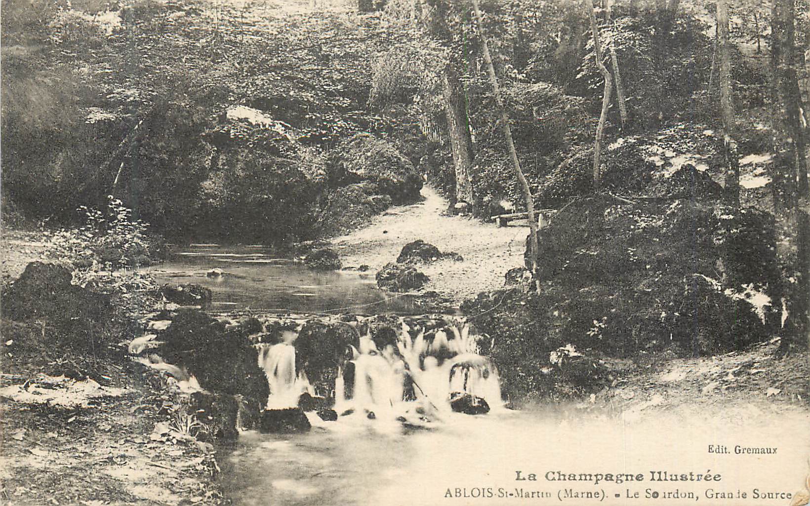 CPA Ablois St Martin (Marne) La Champagne Illustree Le Soirdon Grande Source