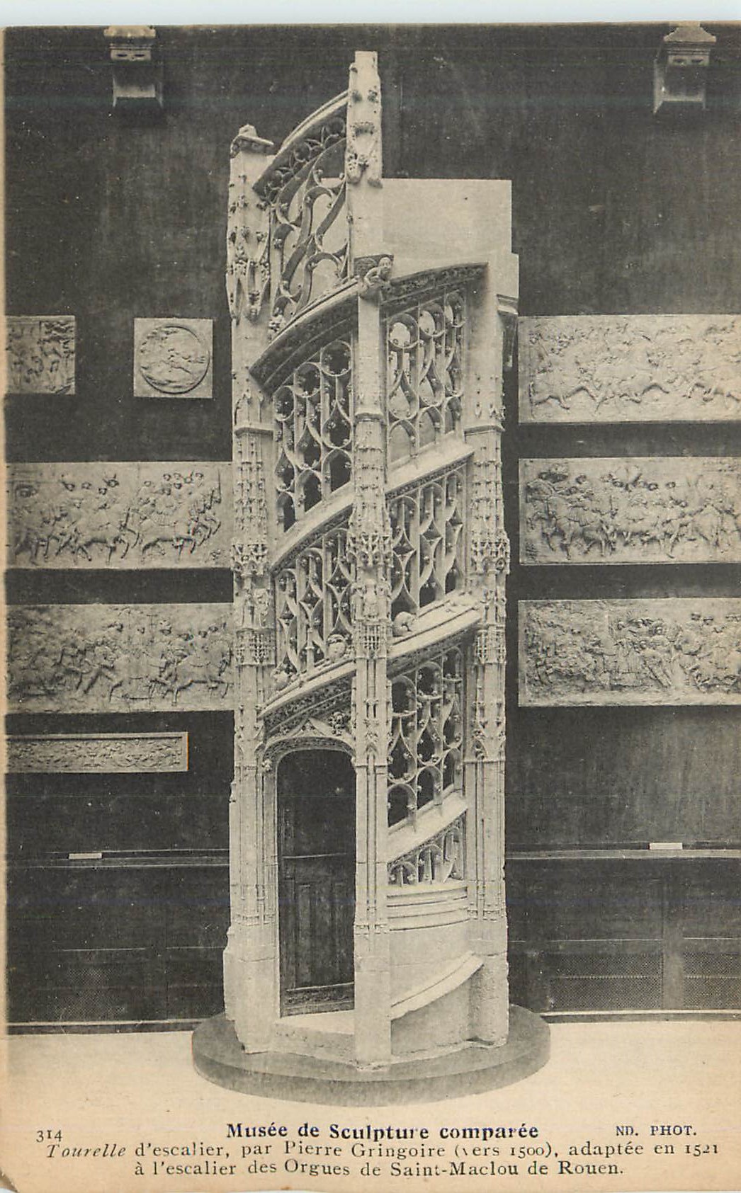 CPA Musee de Sculpture Comparee Tourelle d'Escalier