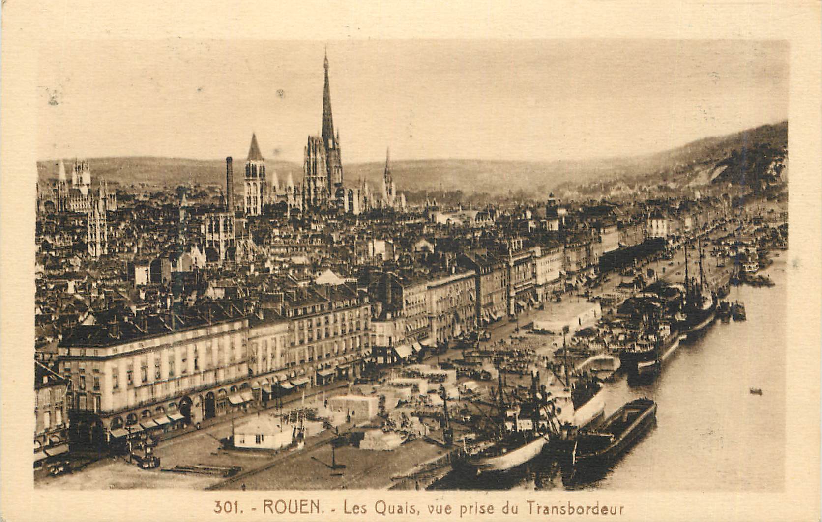 CPA Rouen Les Quals vue prise du Transbordeur Bateaux