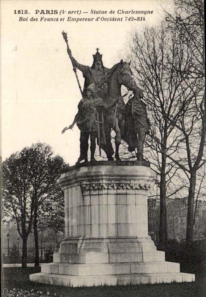 Paris CPA Statue de Charlemagne Roi des Francs et empereur d'occident 742 814
