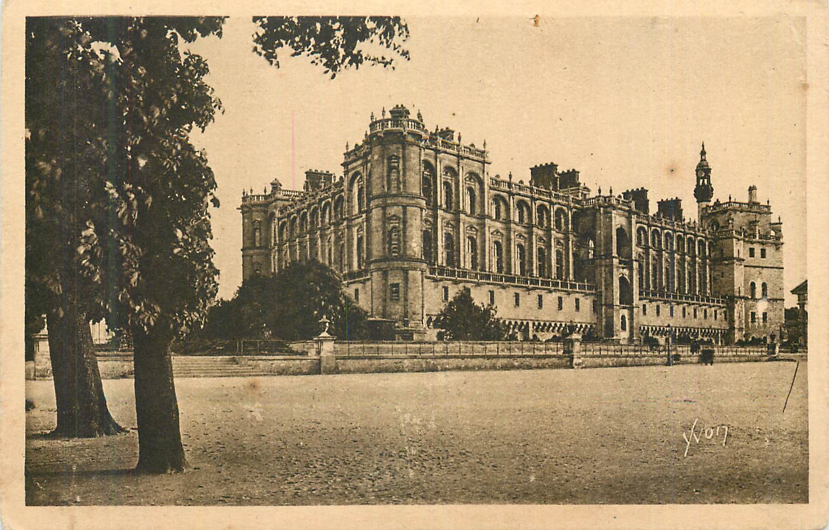 Château de Chantilly — vue générale — éditeur Yvon, n° 17
