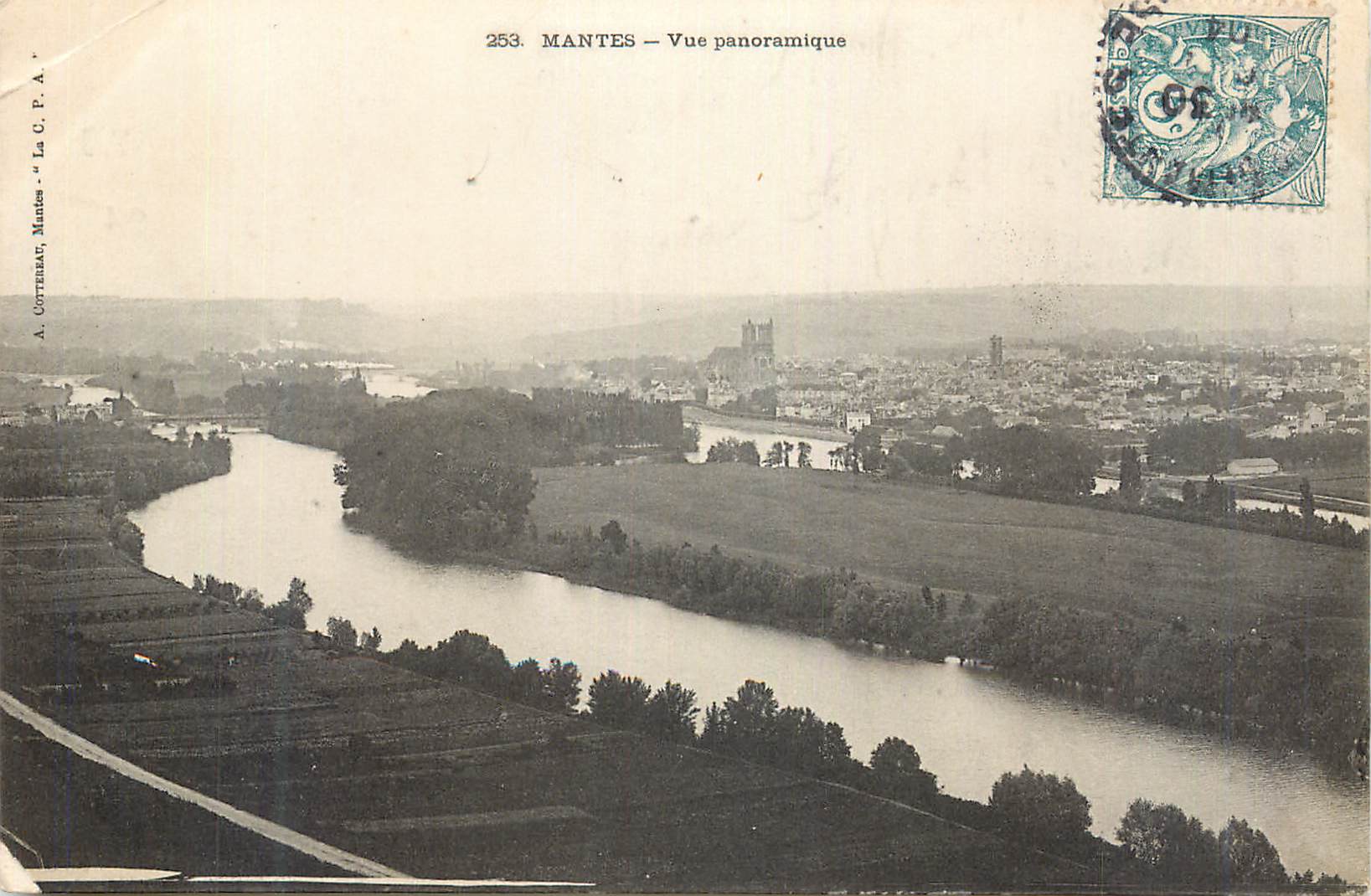 CPA Mantes Vue panoramique