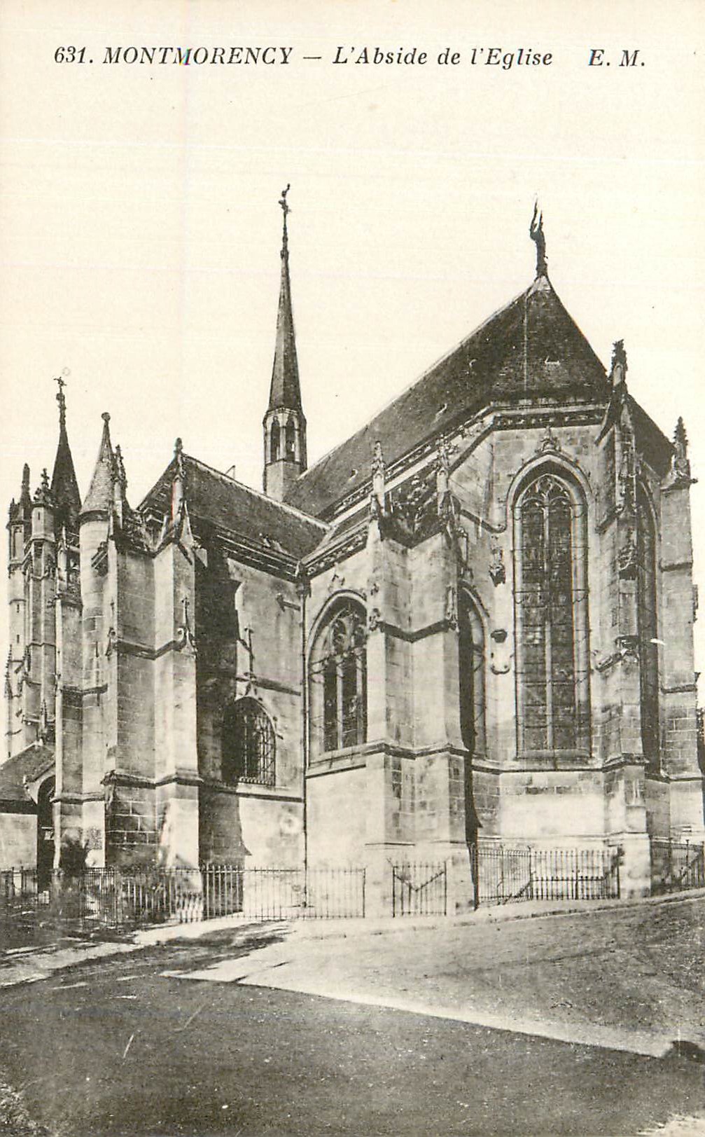 Montmorency — Die Apse der Kirche — E.M.
