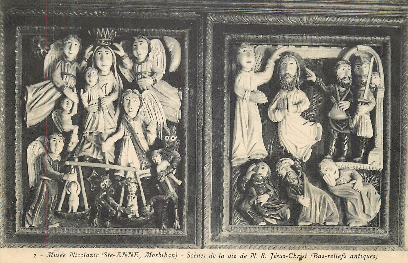 CPA Musee Nicolazic Ste Anne Morbihan Scenes de la vie de N S Jesus Christ Bas reliefs antiques