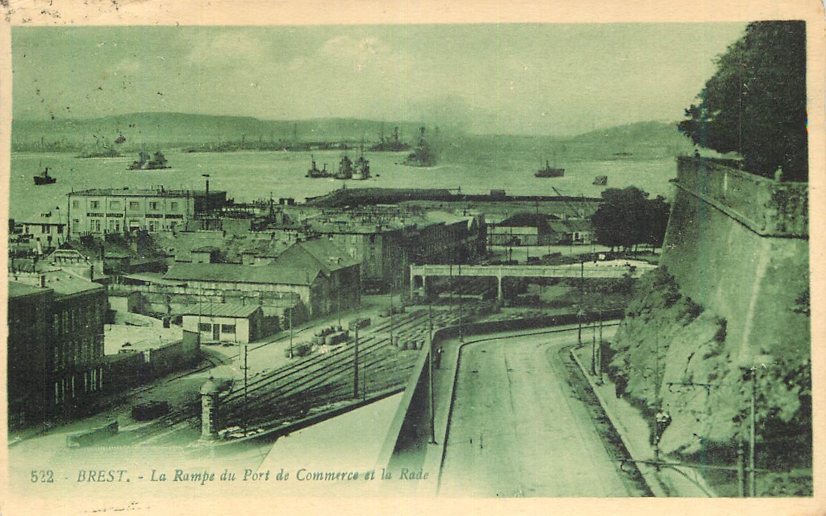 CPA Brest La Rampe du Port de Commerce et la Rode