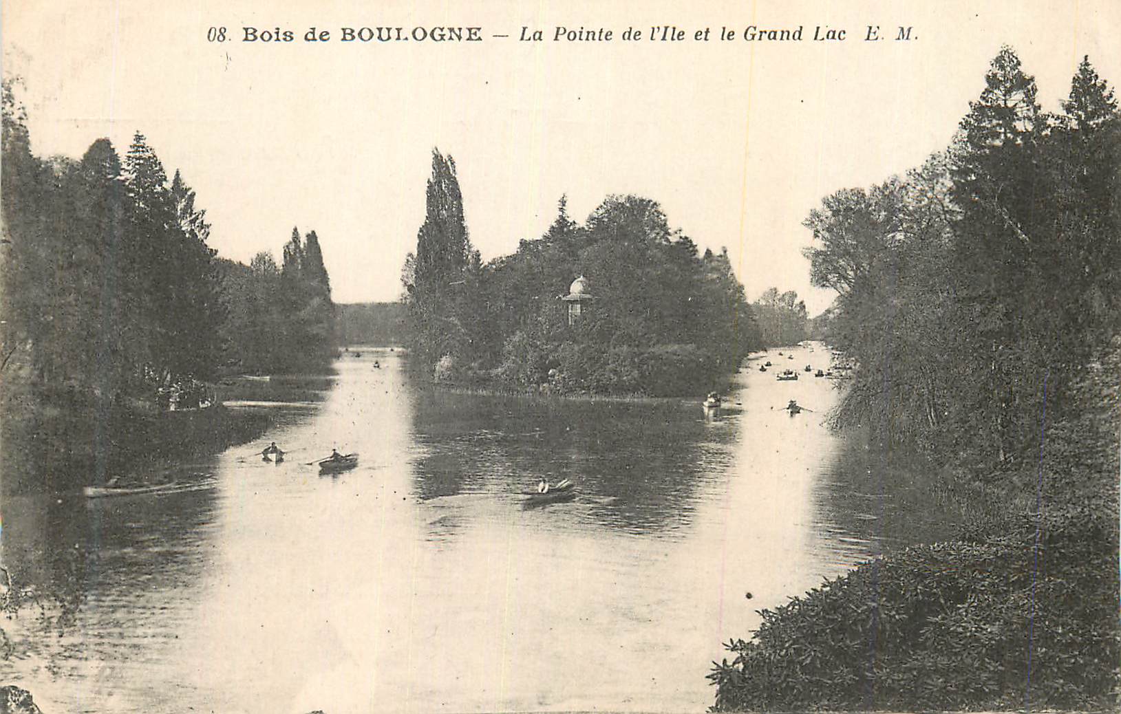 CPA Bois de Boulogne La Pointe de l Ile et le Grand Lac