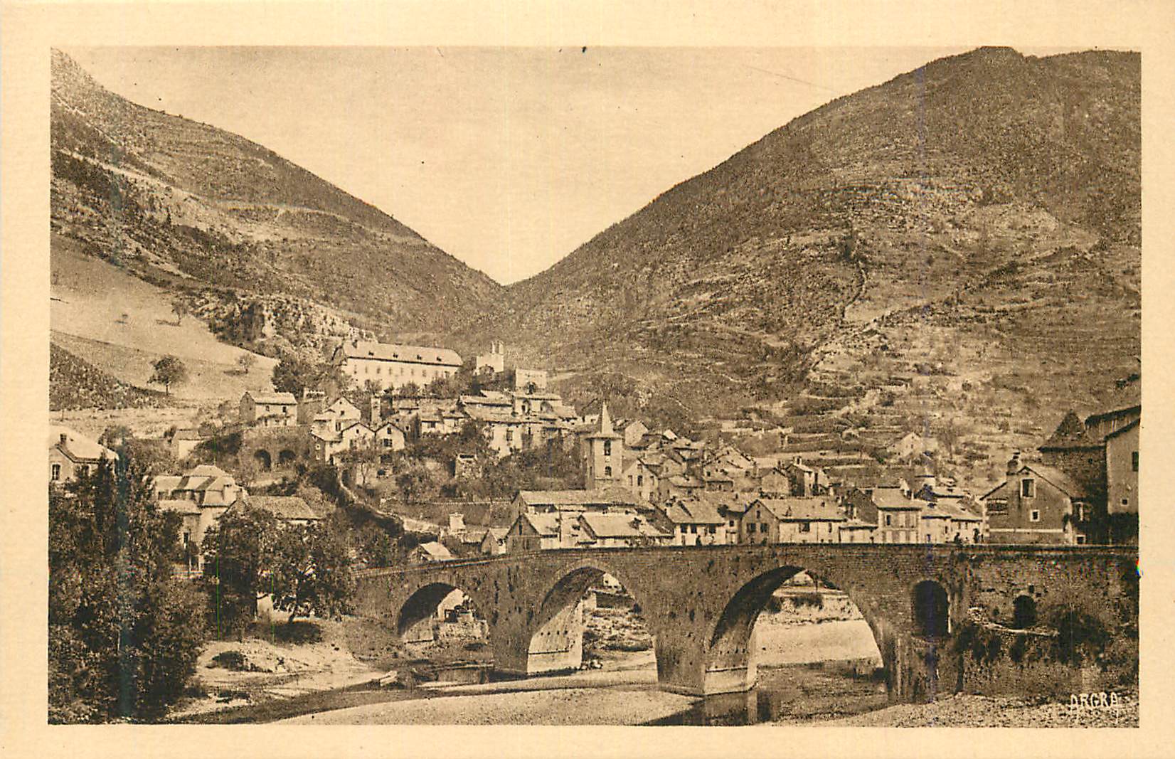 CPA Gorges du Tarn Ste Enimie Vue generale