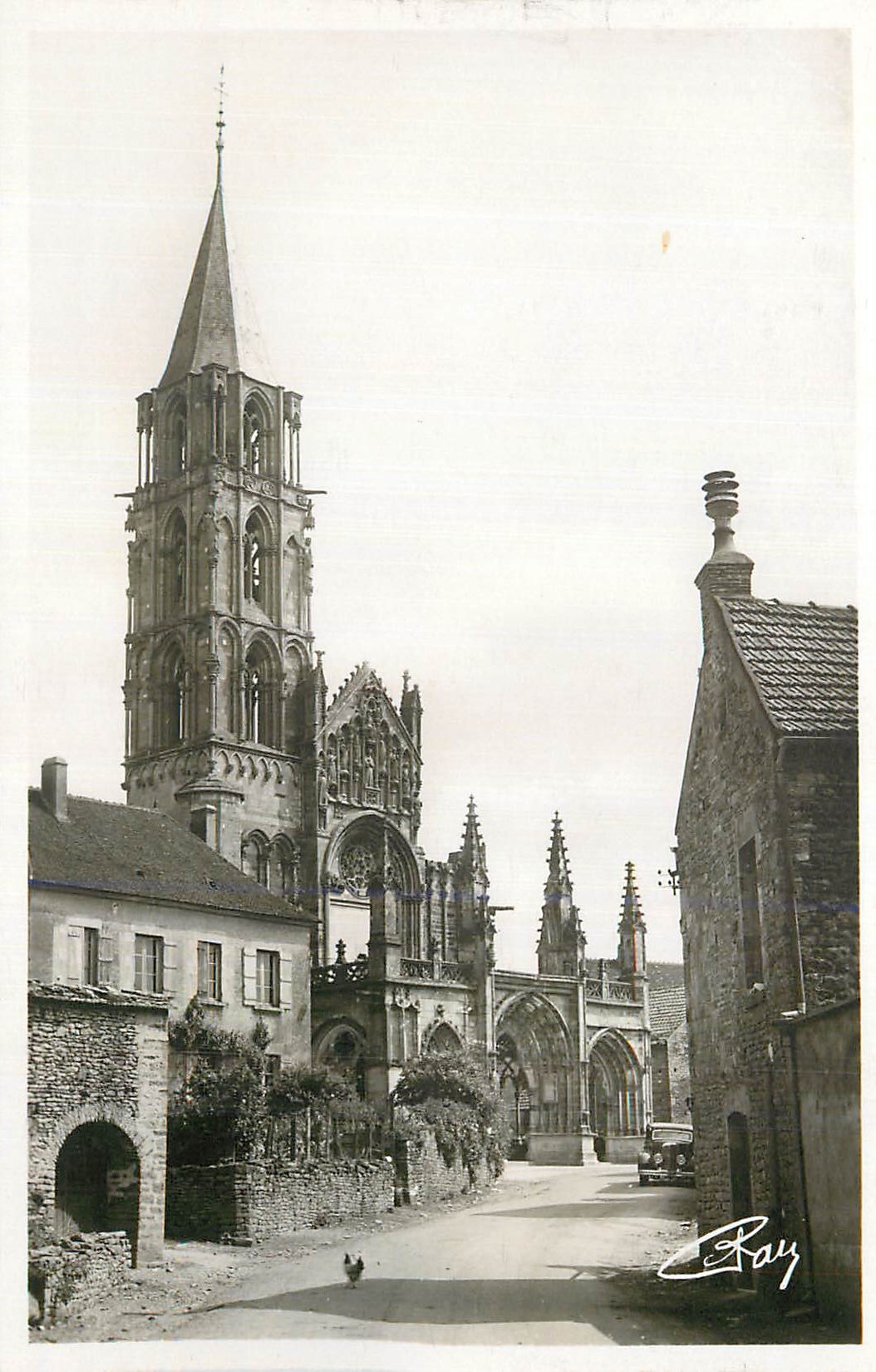 Église Saint-Pierre de Laon — vue de la tour et du portail — Éditeur Ray