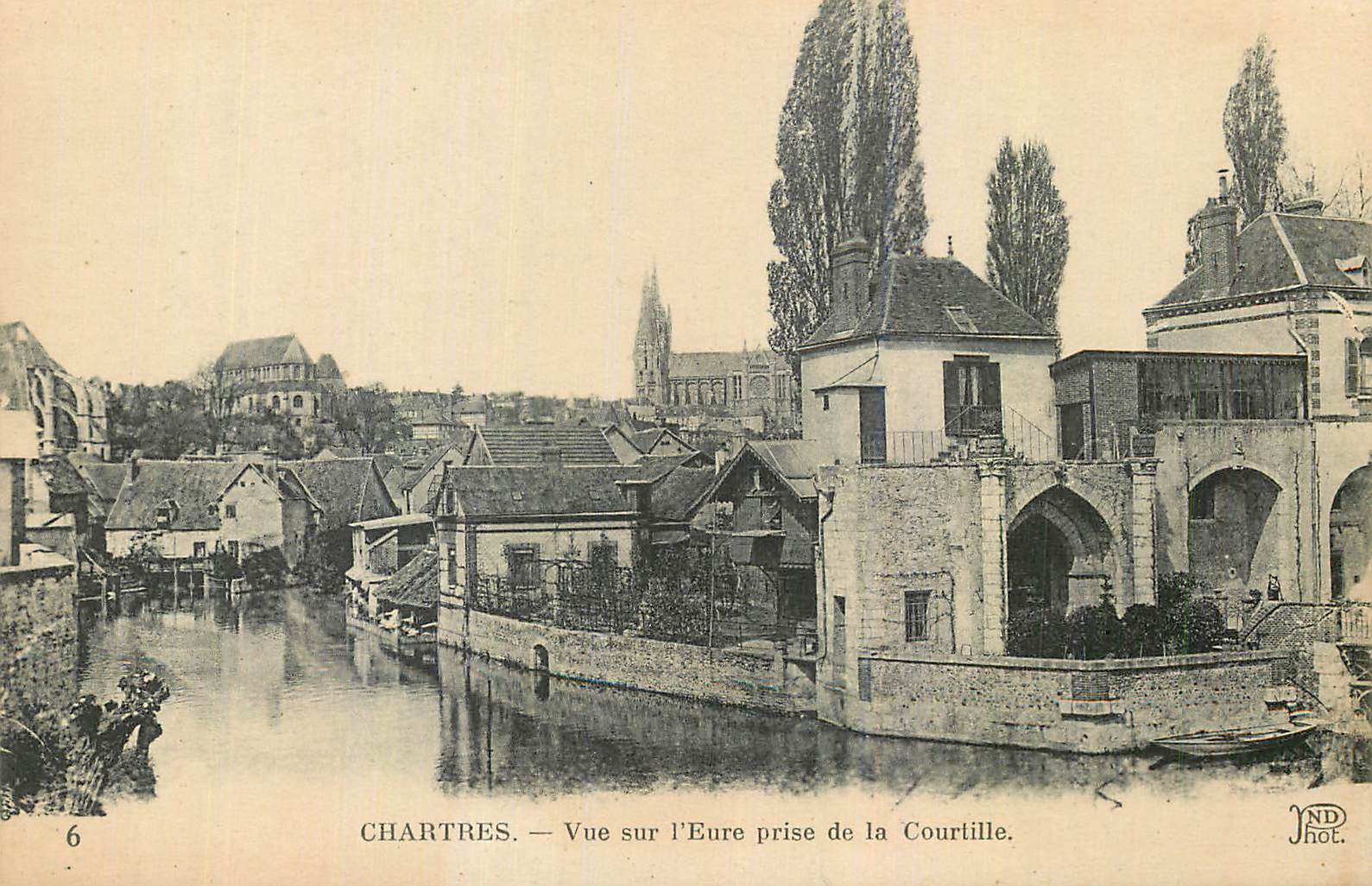 Chartres — Vue sur l'Eure prise de la Courtille — ND Hot, n°6