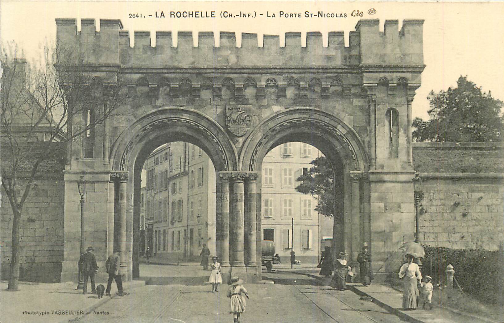 CPA La Rochelle Ch Inf La Porte St Nicolas