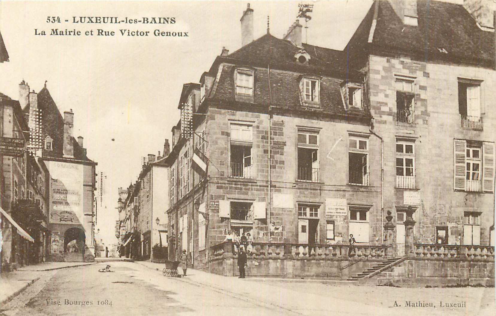 CPA Luxeuil les Bains La Mairie et Rue Victor Genoux