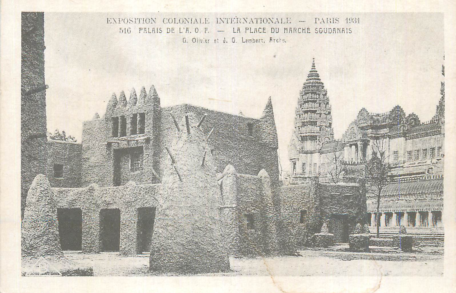 Exposition Coloniale Internationale — Paris 1931 — Palais de l'A.O.F. — La Place du Marché Soudanaïs