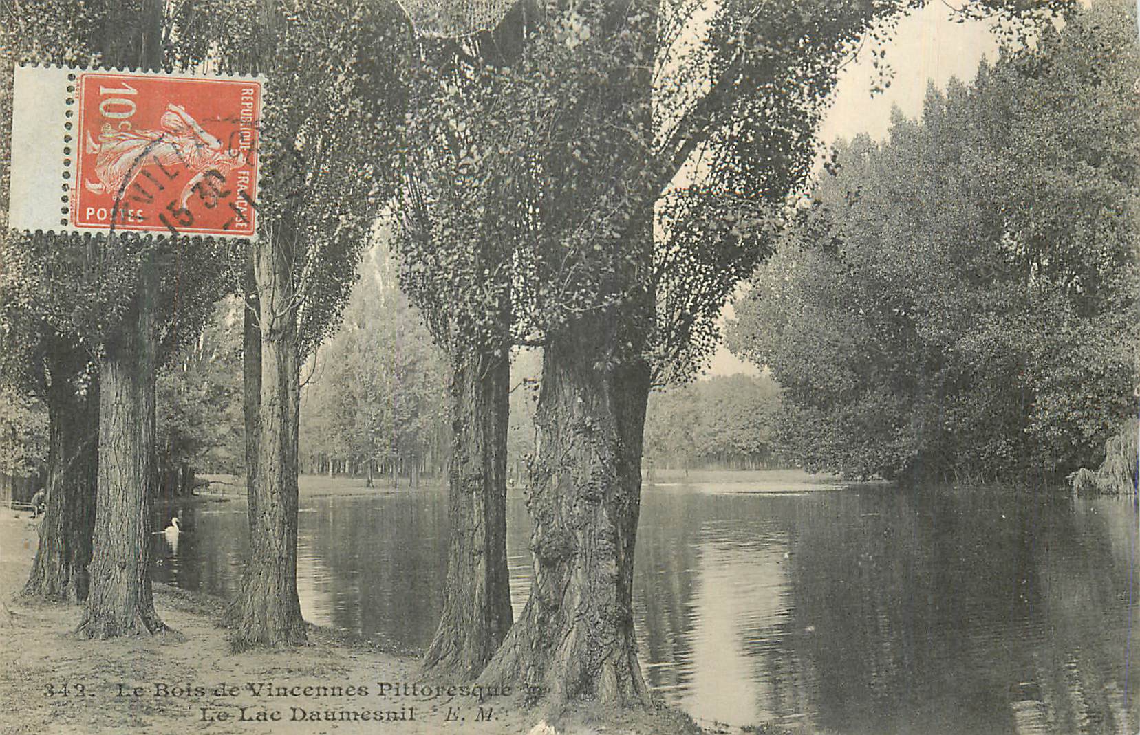 CPA Le Bois Vincennes Pittoresque Le Lac Daumesnil