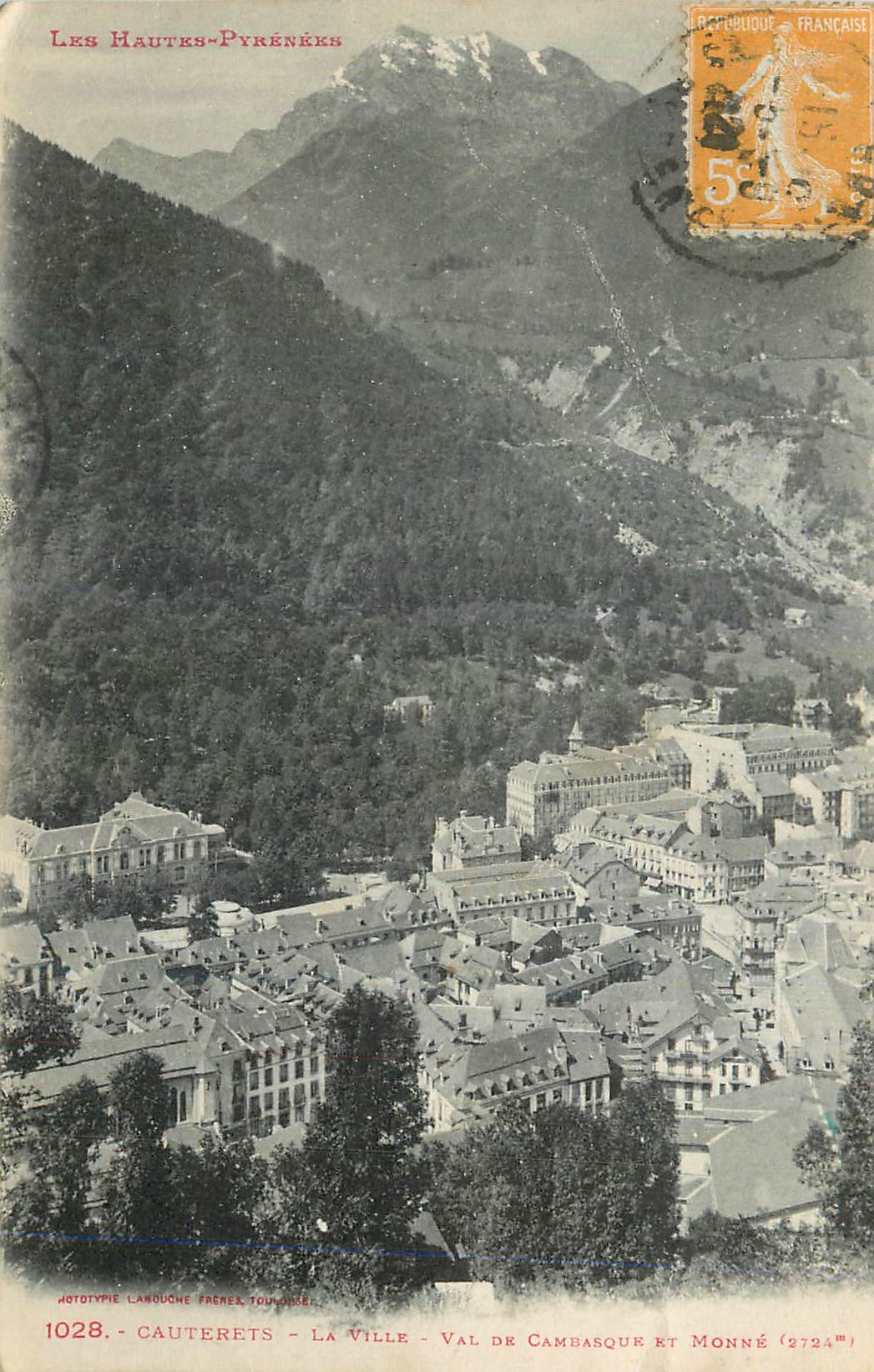 CPA Les Hautes Pyrenees Cauterets La Ville Val de Cambasque et Monne
