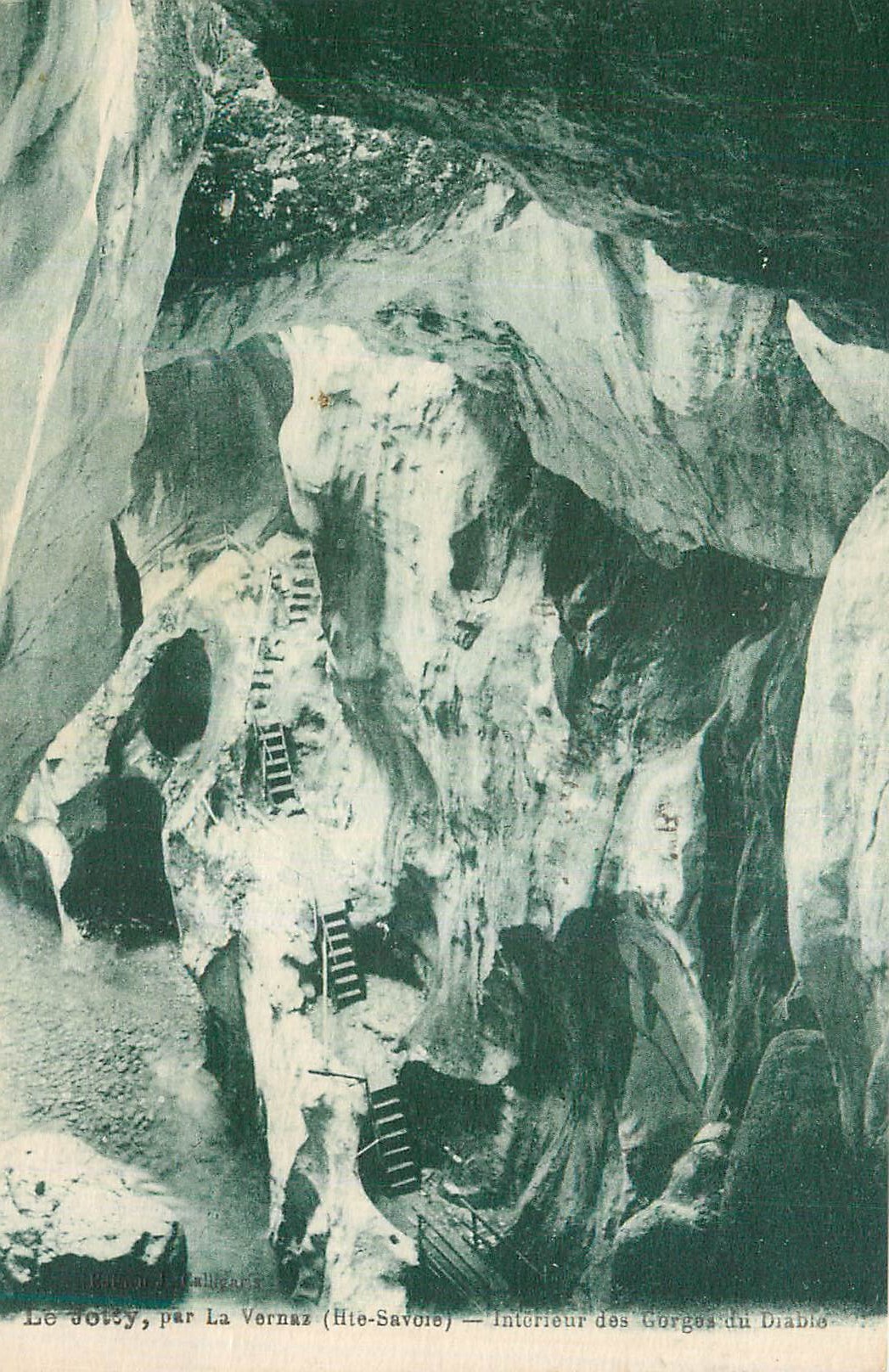 Le Jotsy, par La Vernaz (Haute-Savoie) — Intérieur des Gorges du Diable