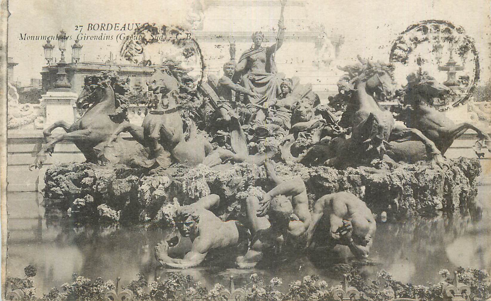 CPA Bordeaux Monument Girendius