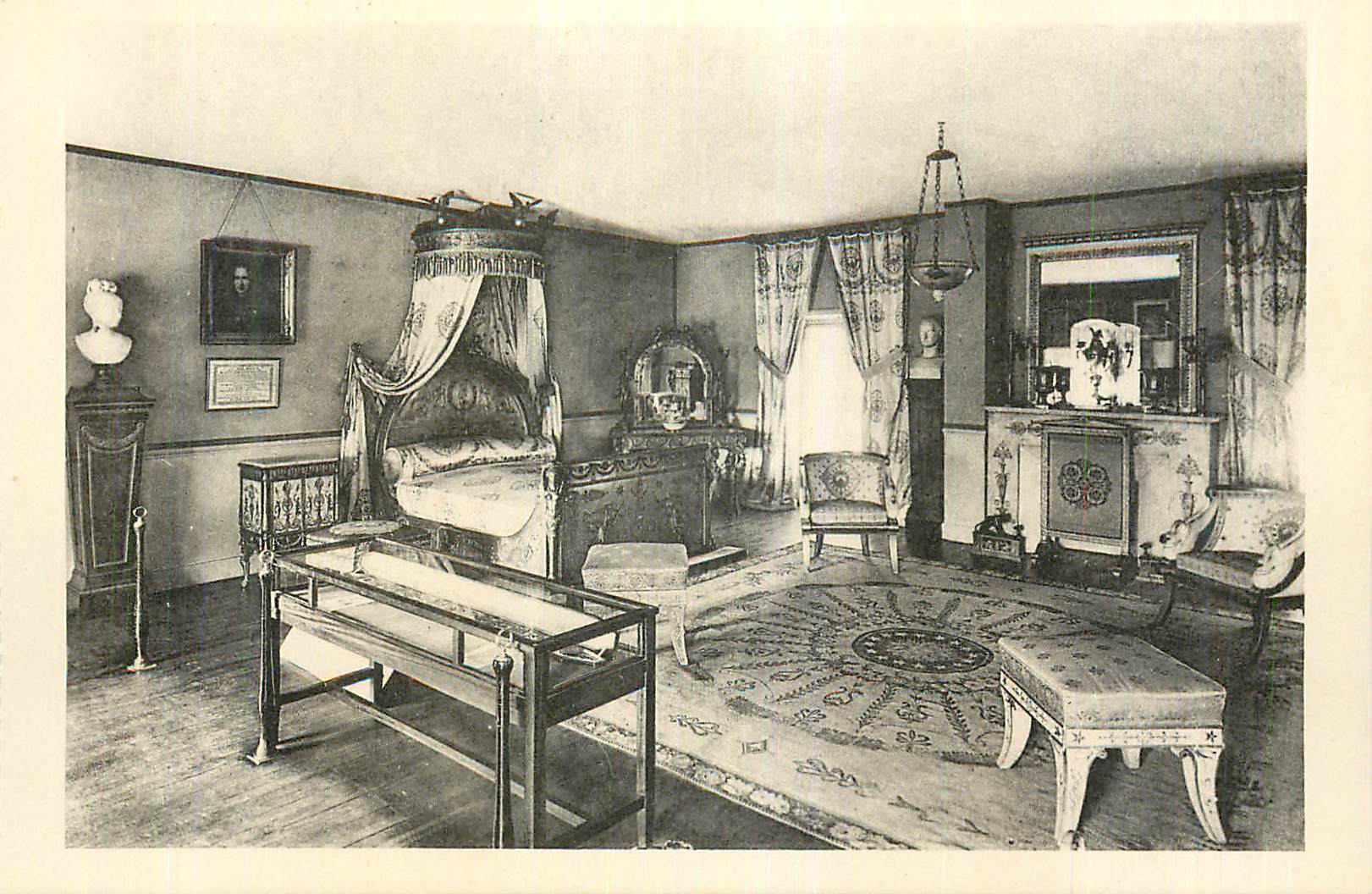 CPA Chateau de Malmaison Meubles et Souvenirs du Roi Joseph