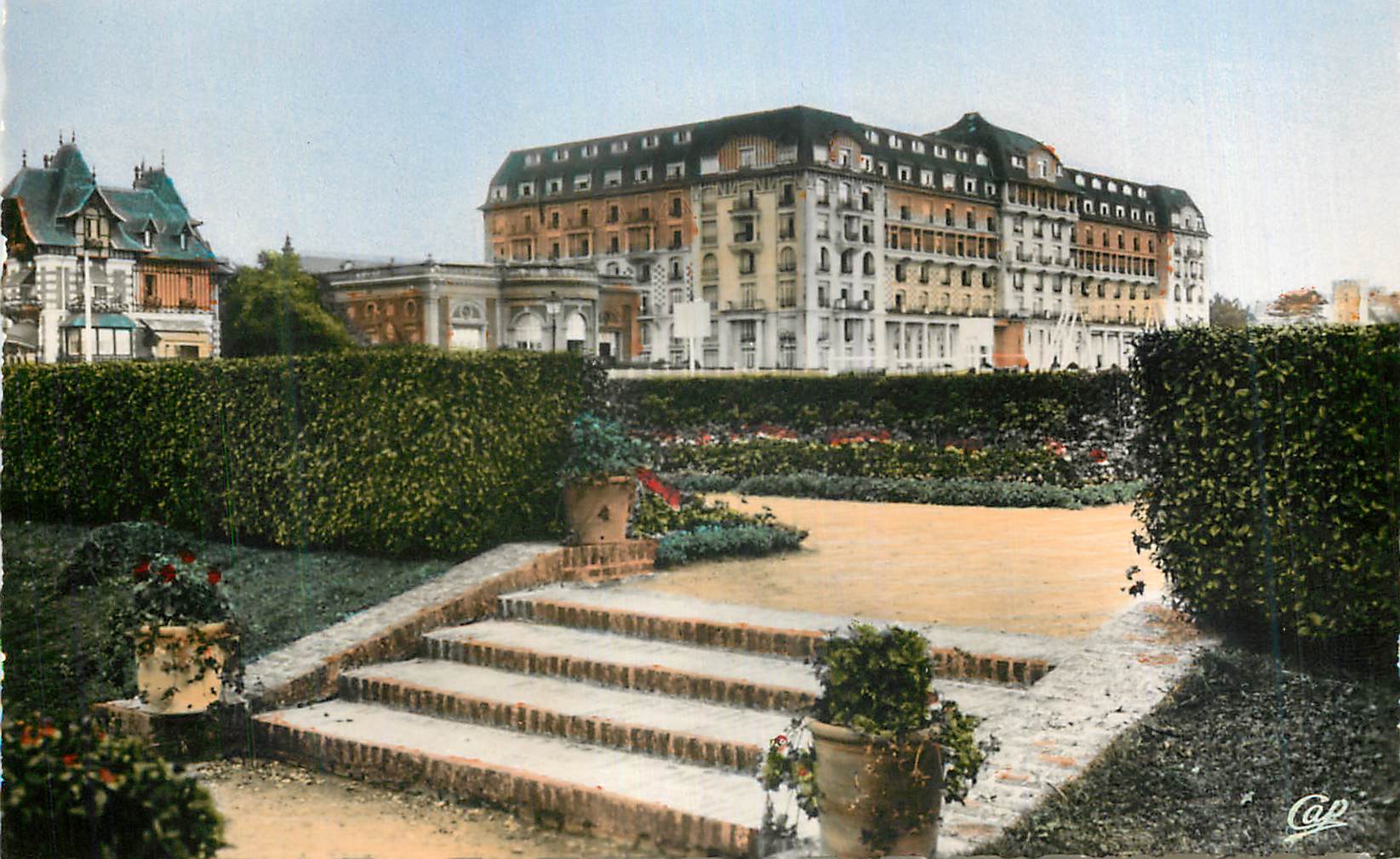 Garten und Privathaus — Ansicht der Place de la République — Verlag Cal 2