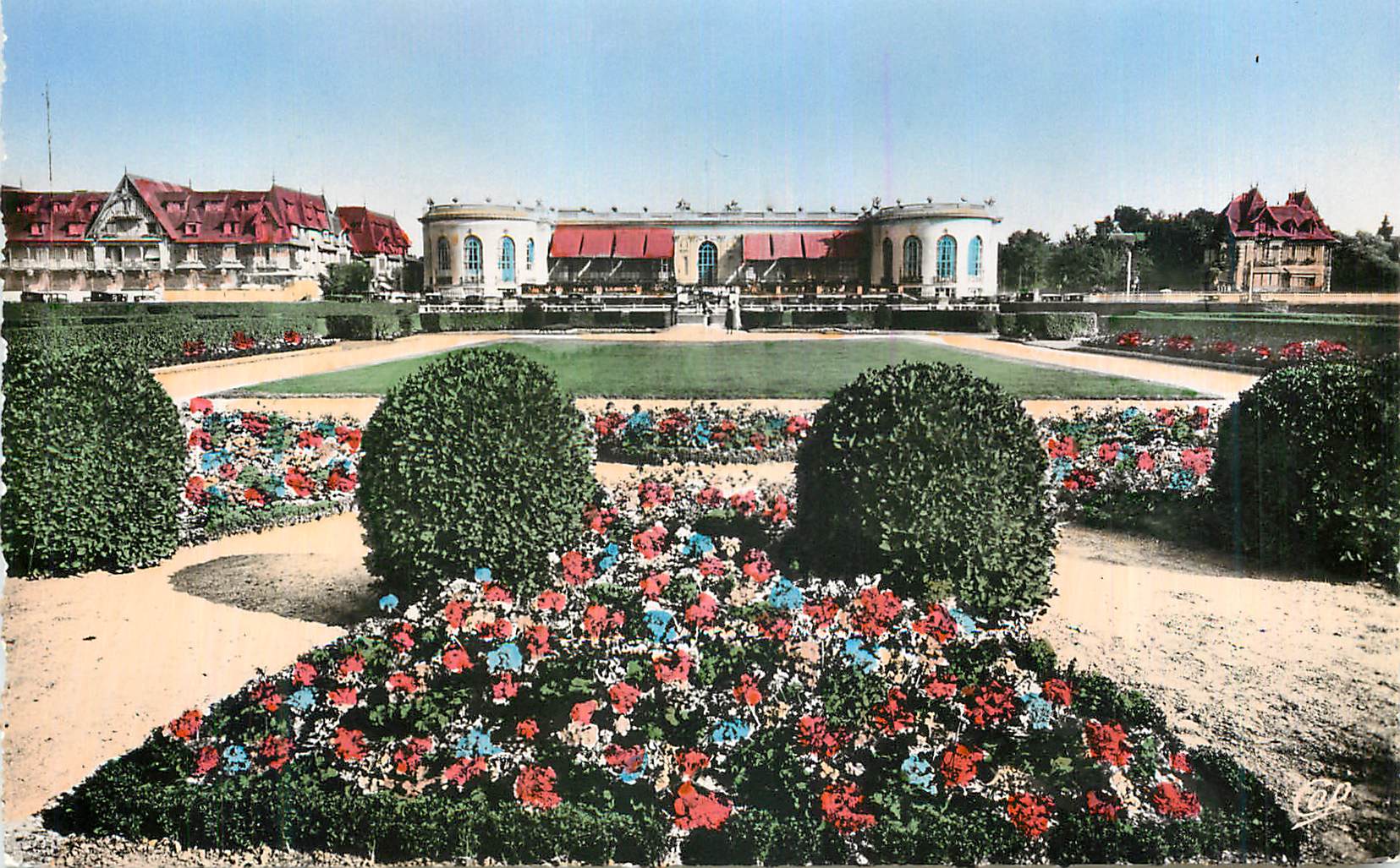 CPM Deauville Plage Fleurie Le Casino G Wybo architecte et les Jardins