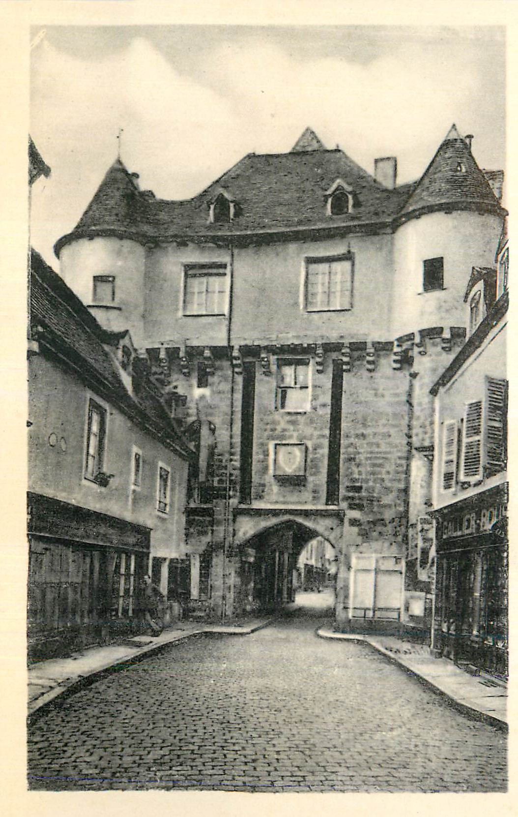 CPM Semur La Porte Sauvigny xiv s Monument Historique